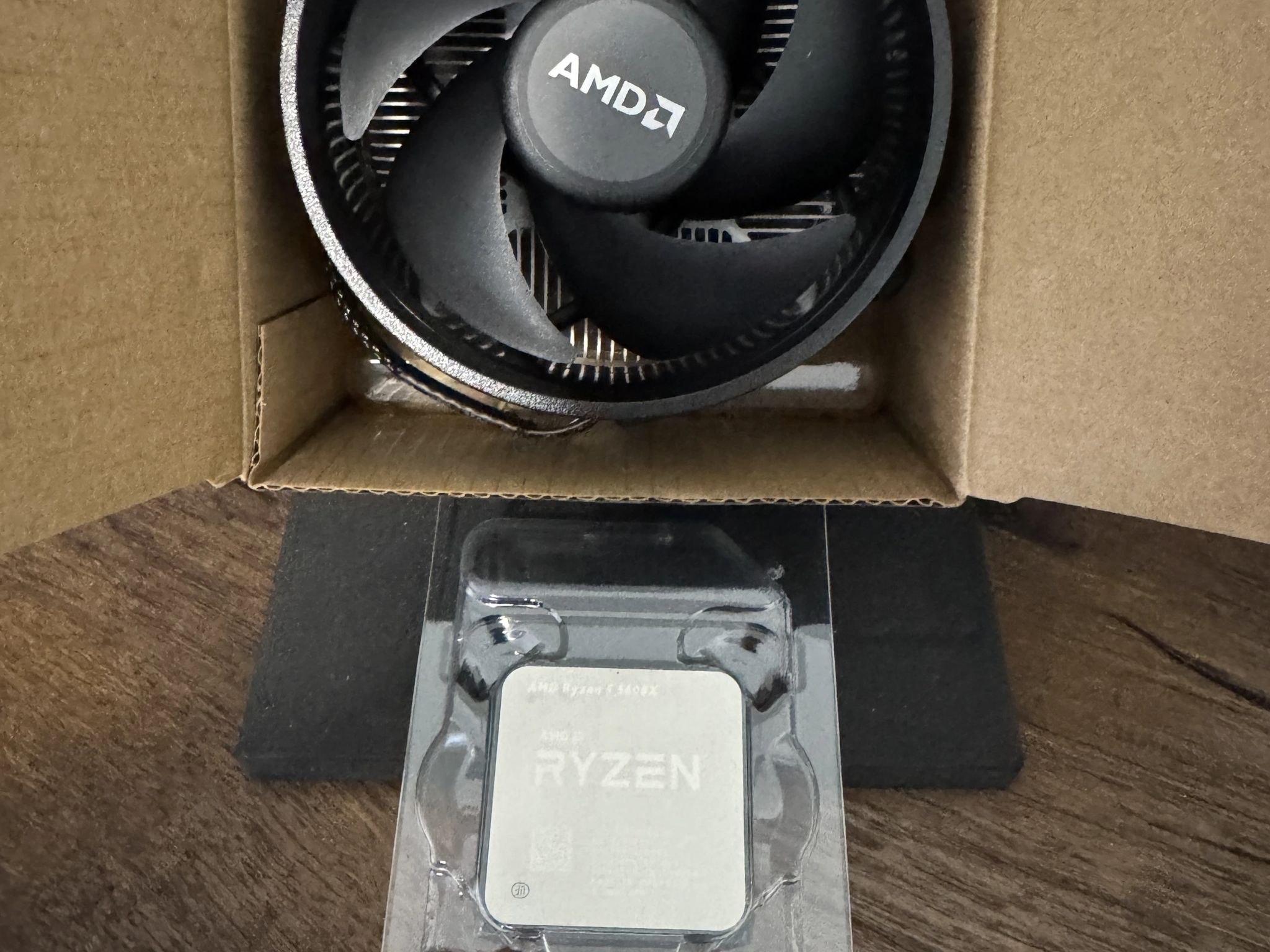 AMD Ryzen 5 5600X 6-core, 12-thread unlocked desktop processor with Wraith Stealth cooler