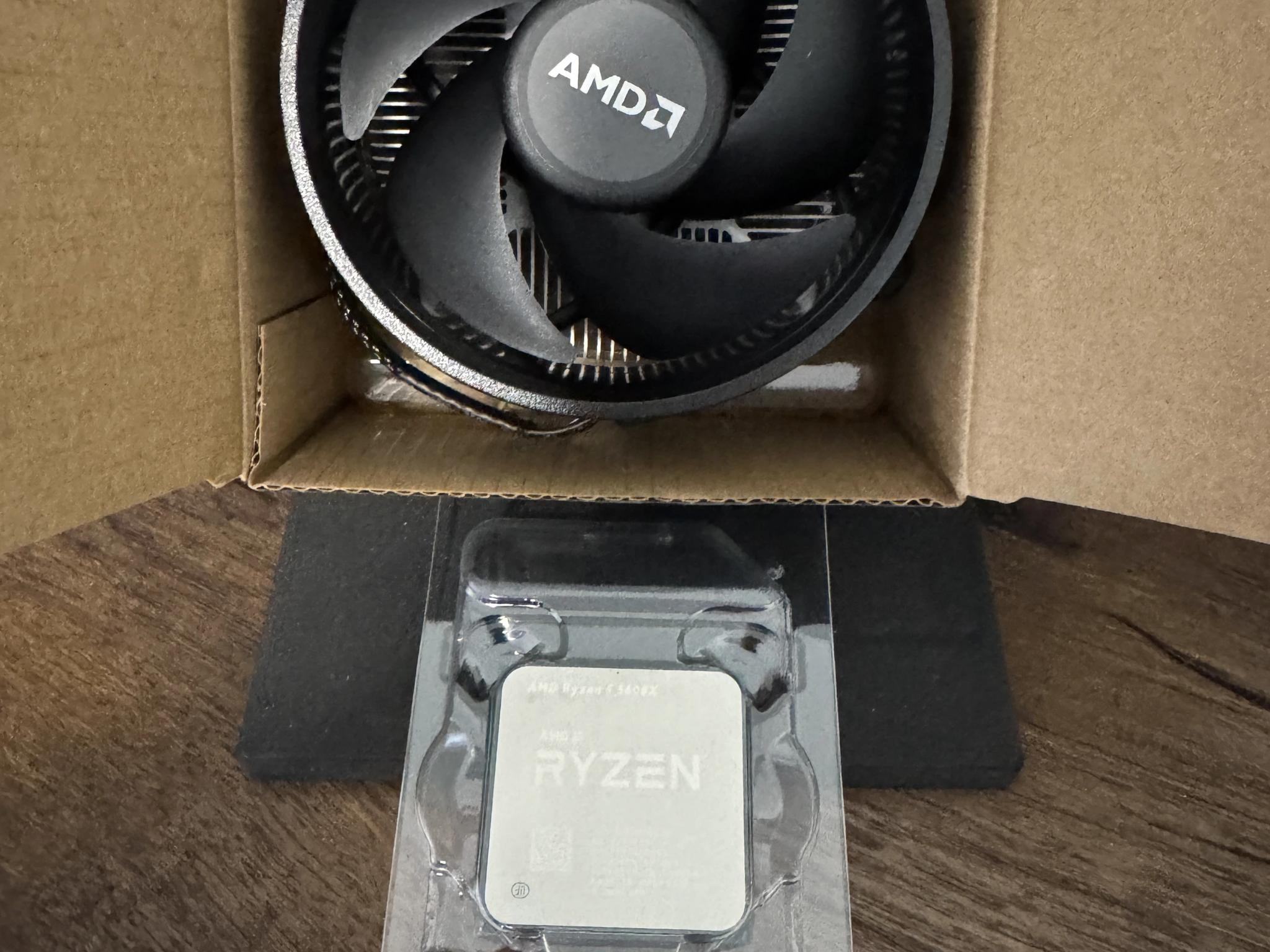 AMD Ryzen 5 5600X 6-core, 12-thread unlocked desktop processor with Wraith Stealth cooler