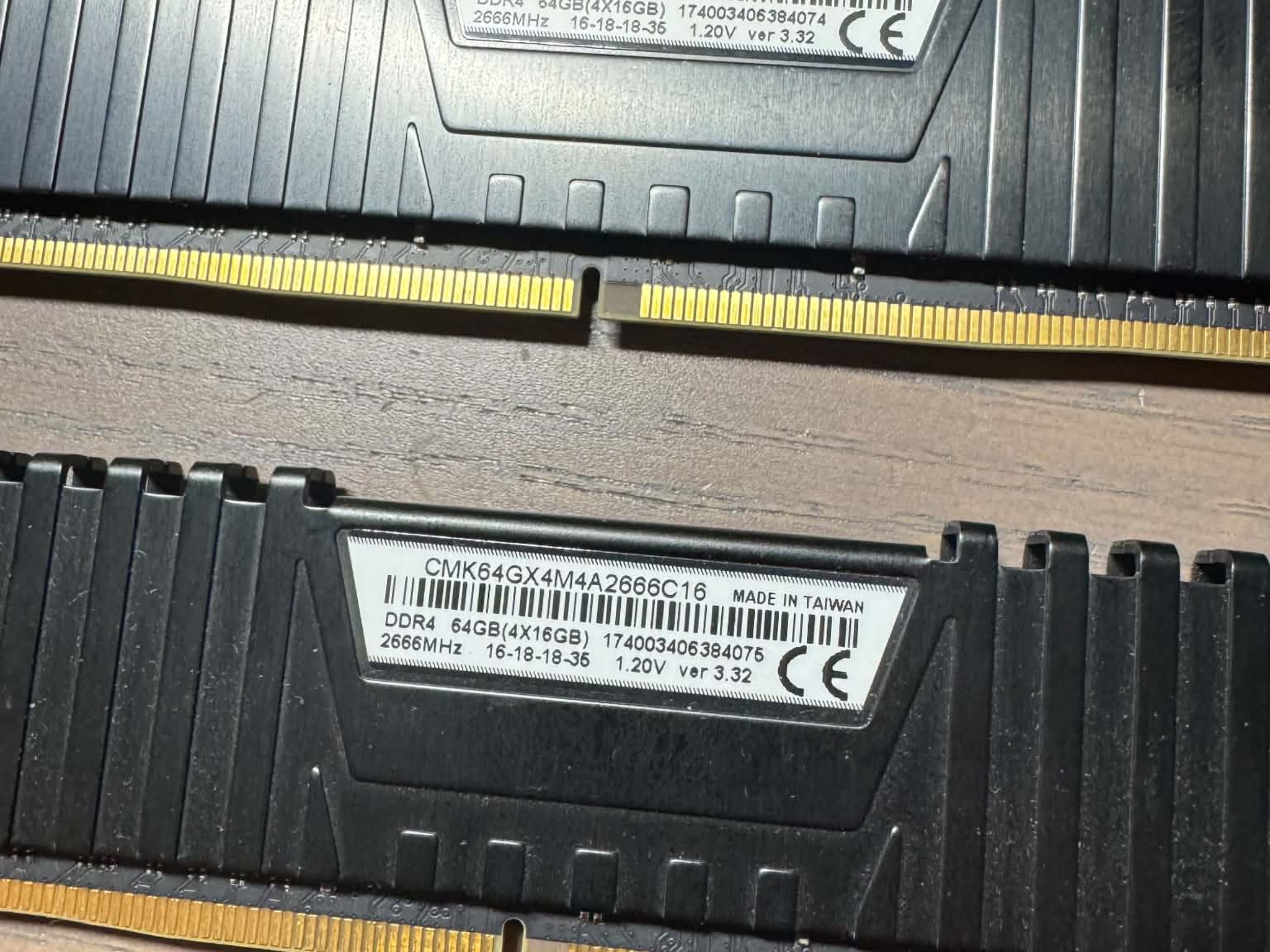 Corsair Vengeance LPX 64GB (4x16GB) DDR4 RAM 2666MHz CMK64GX4M4A2666C16