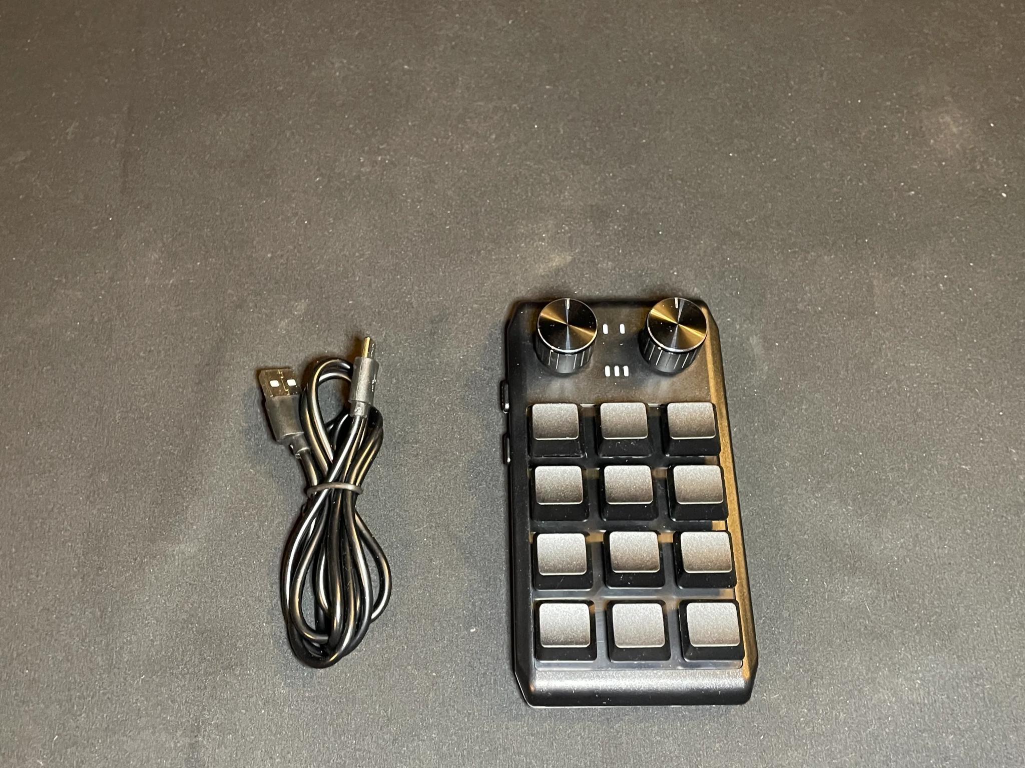 Wireless RGB Bluetooth Macropad With Red Switches