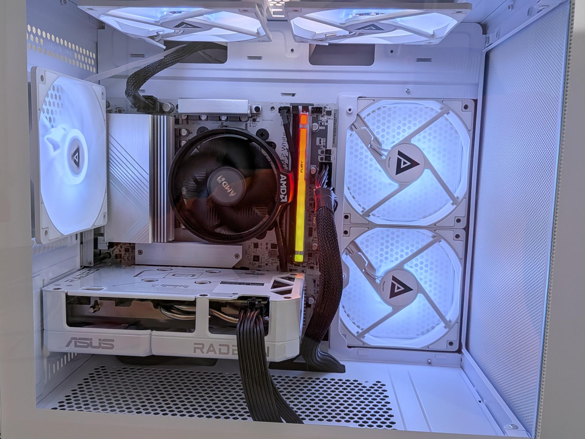New ALL AMD AM5 Custom Gaming PC Lunar White