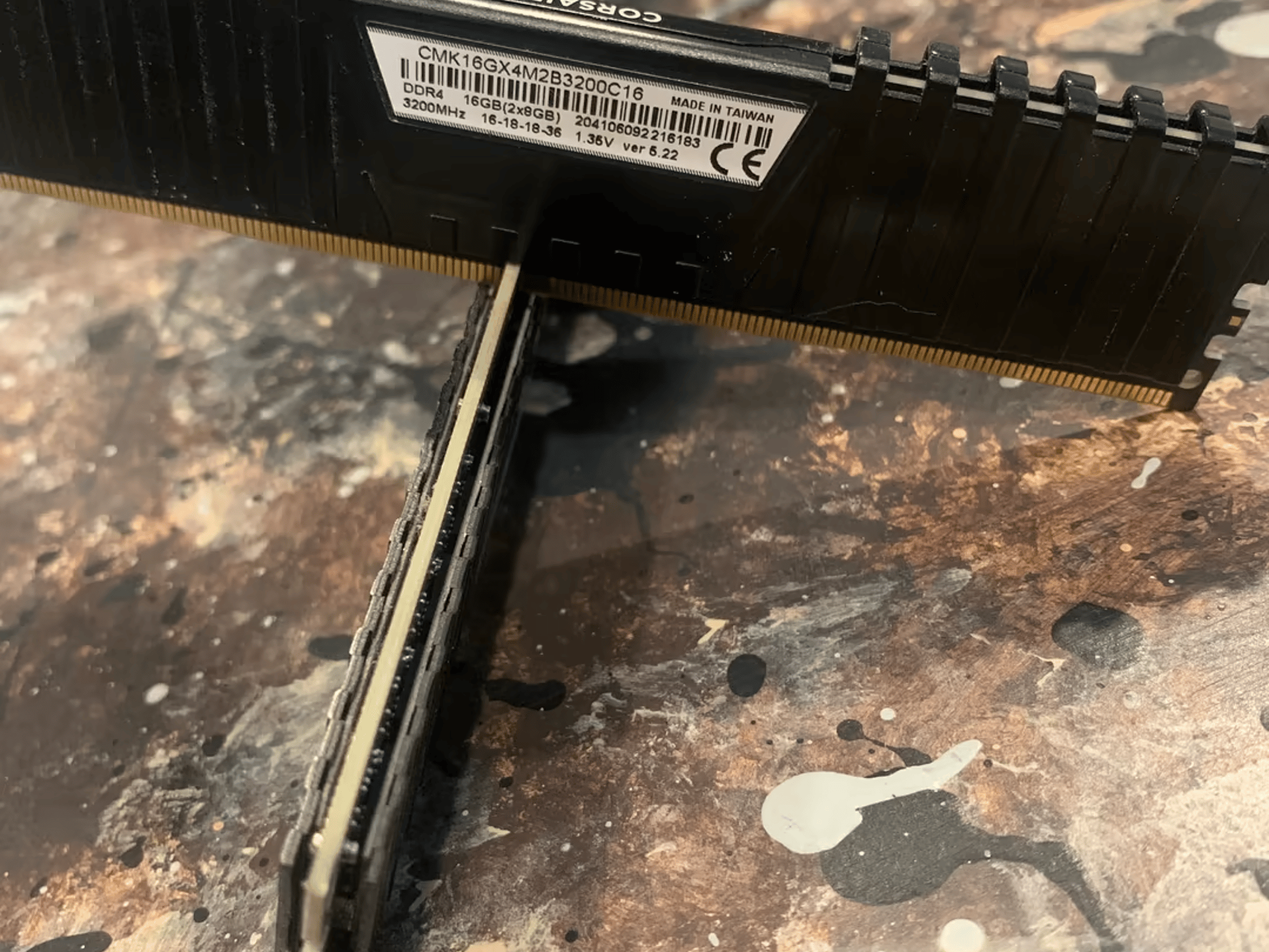 Corsair vengeance  16 GB 3200 MHz (2 x 8 GB) DDR4
