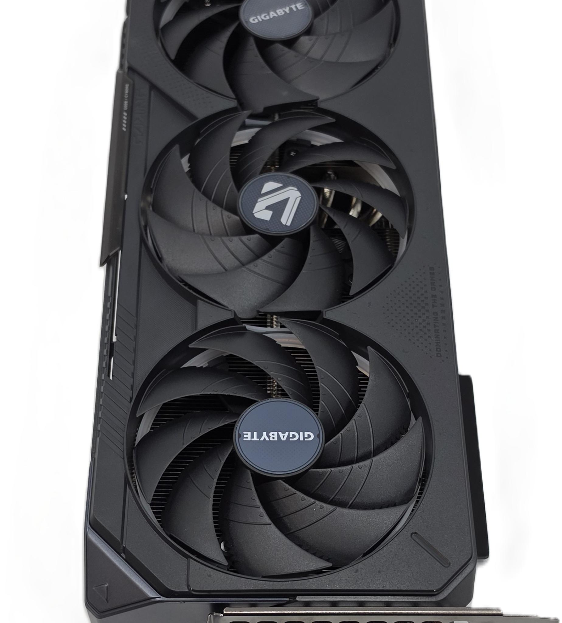 GIGABYTE GeForce RTX 5090 WINDFORCE OC 32GB Like New