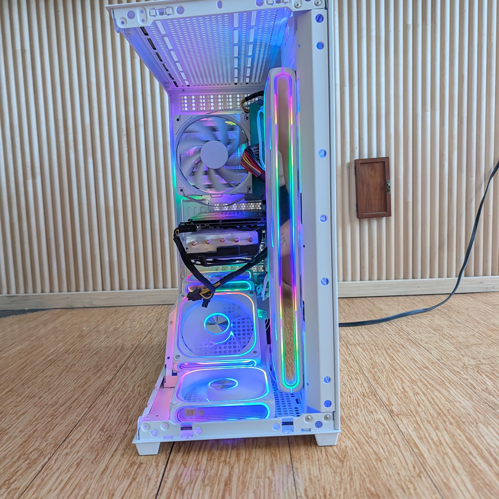 Custom gaming PC | RX 570 8GB | I5 8400 | 16GB DDR4 | 512GB NVME |