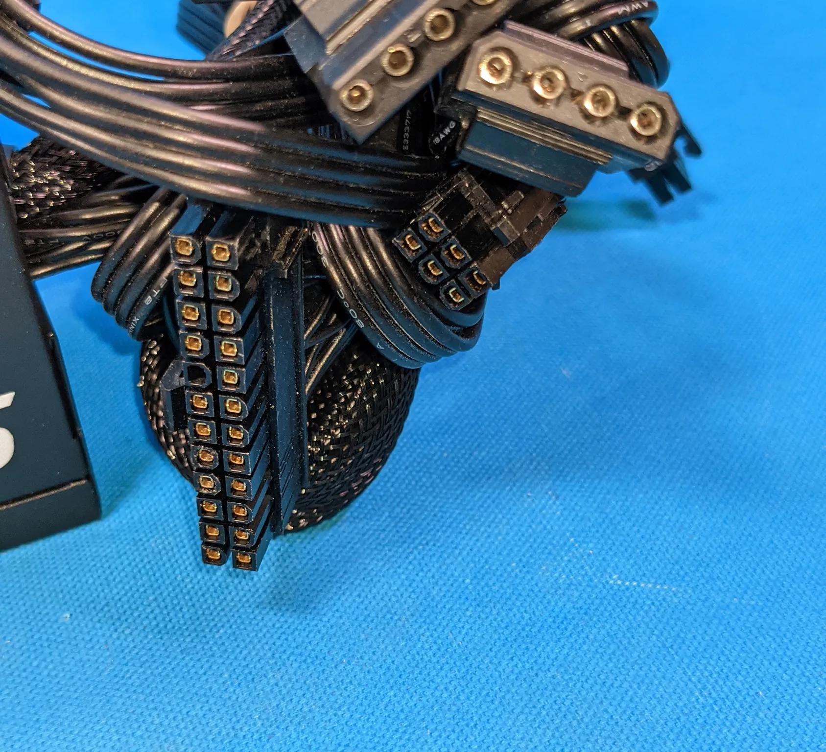 SeaSonic Focus GM-650 650W Semi-Modular 80 PLUS Gold ATX Desktop Power Supply SSR-650FM