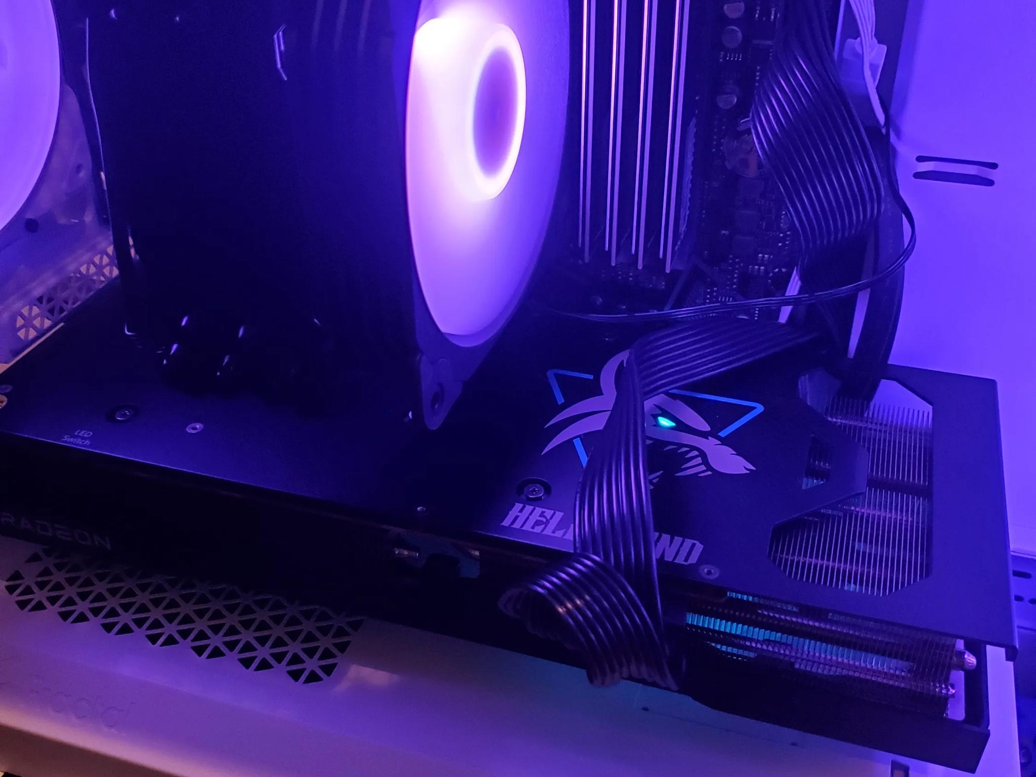 Powercolor Hellhound Radeon RX 6700 XT 