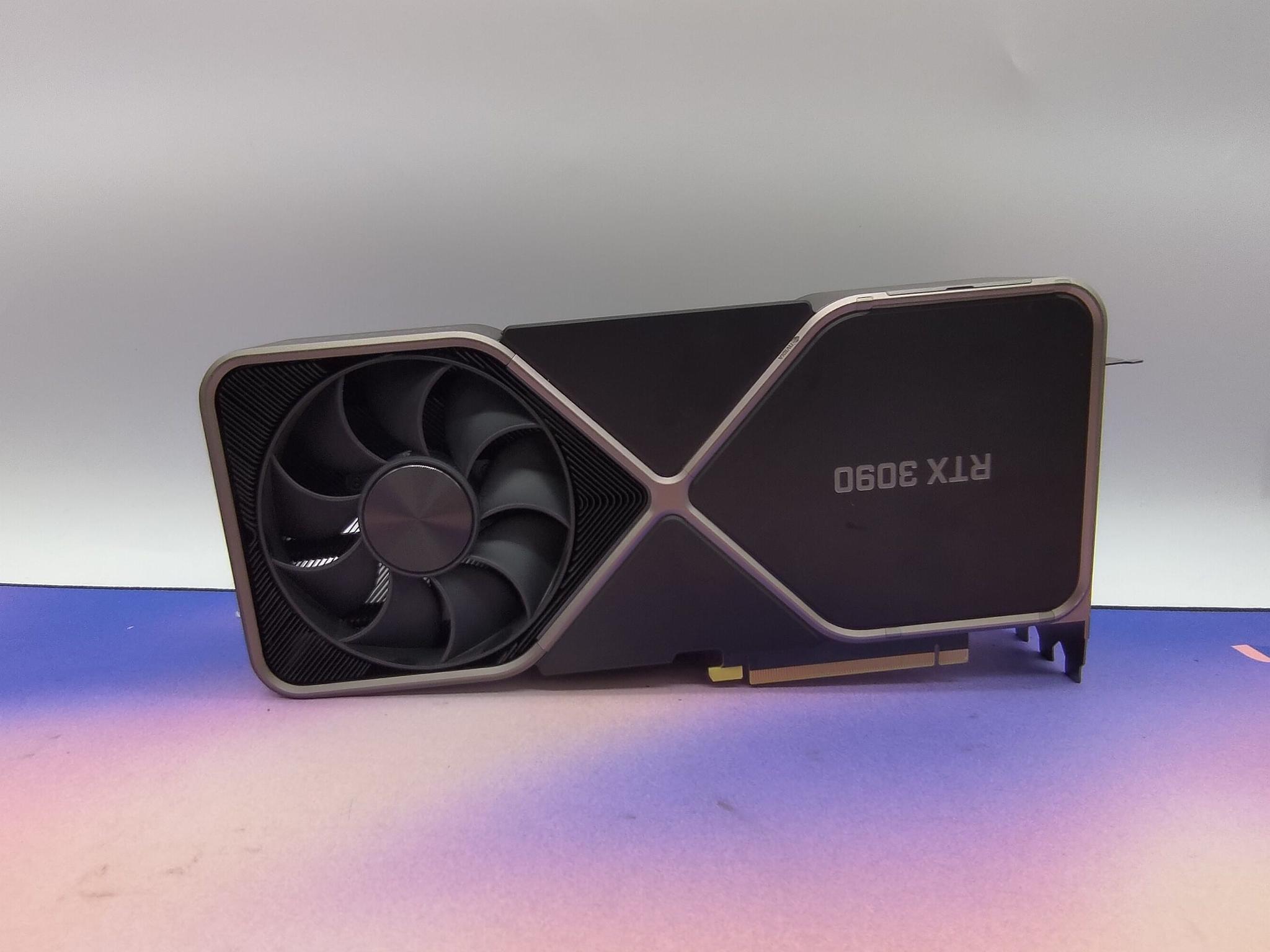 Nvidia RTX 3090 Founders Edition
