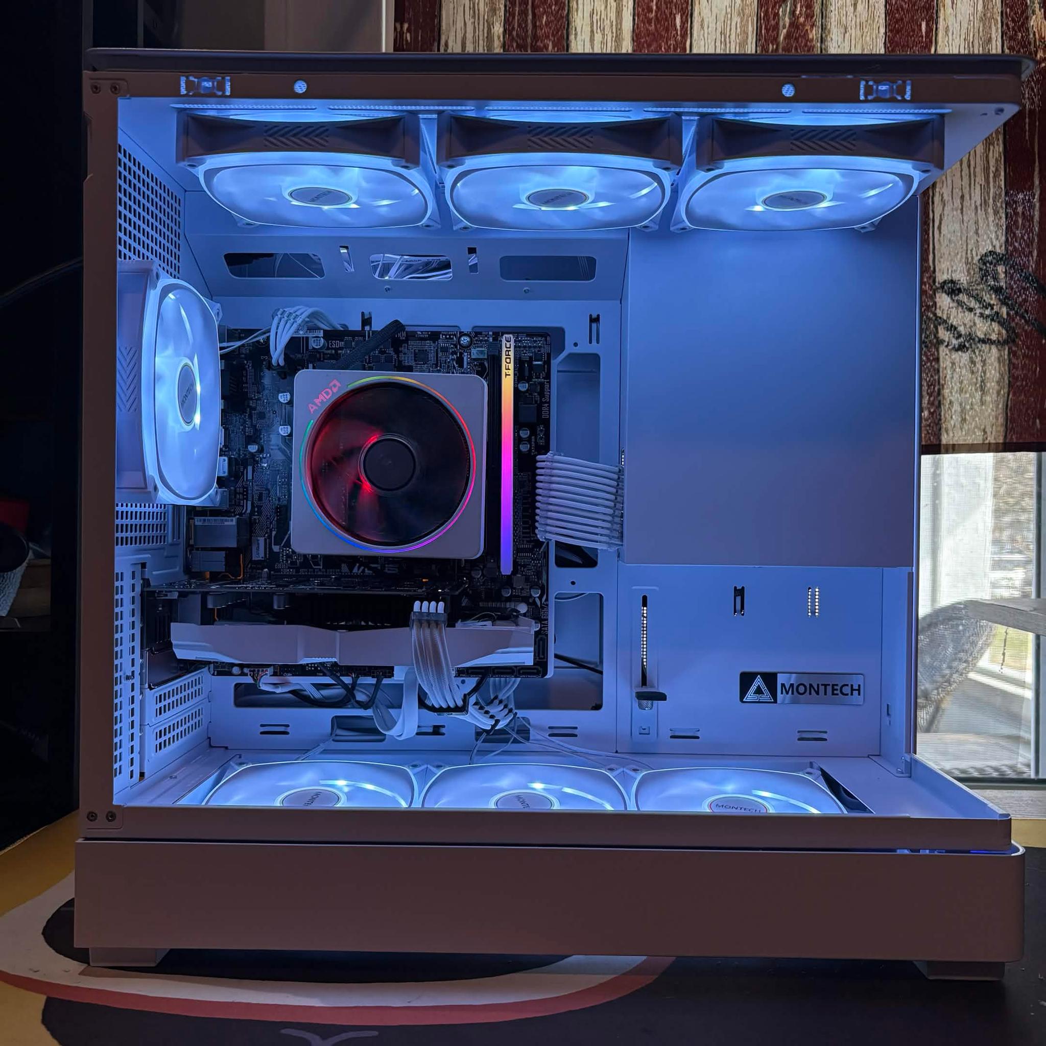 ❄️ White Phantom – Ryzen 7 2700X | White 1660 Ti | 1TB NVMe ❄️