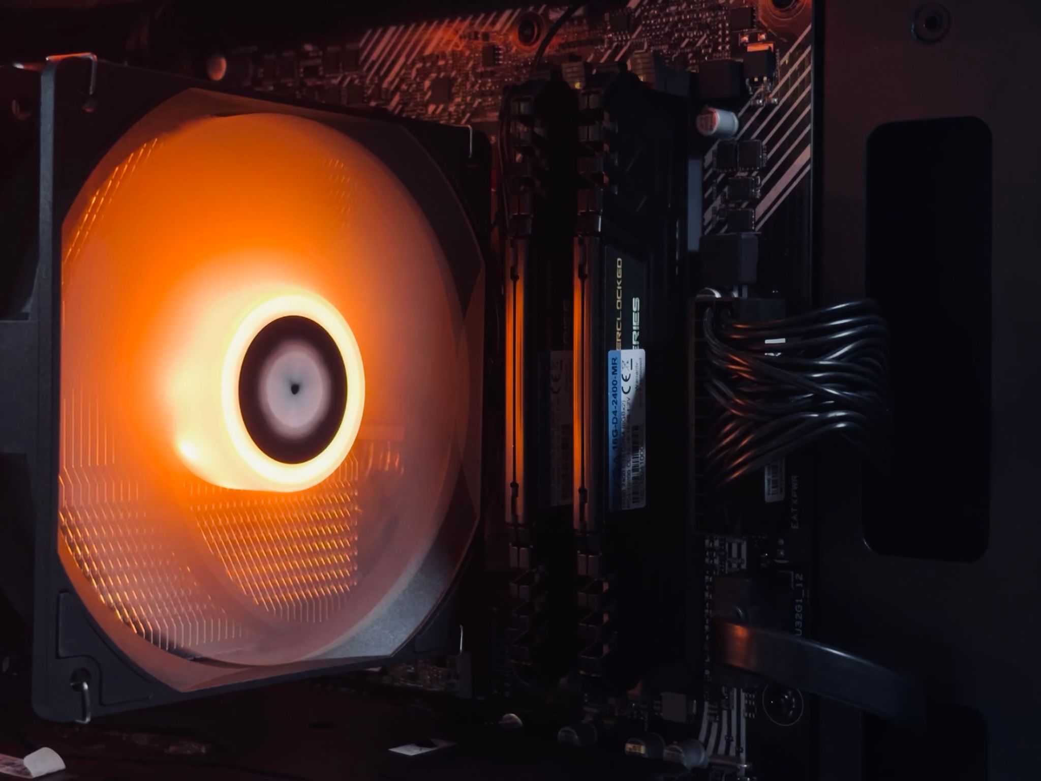 🧡🎃 Spooky Gaming PC - 🦁RTX 3080 🦁Ryzen 5 5500 🦁16GB RAM 🦁2TB 🦁WIFI + BT ⚡️🧡