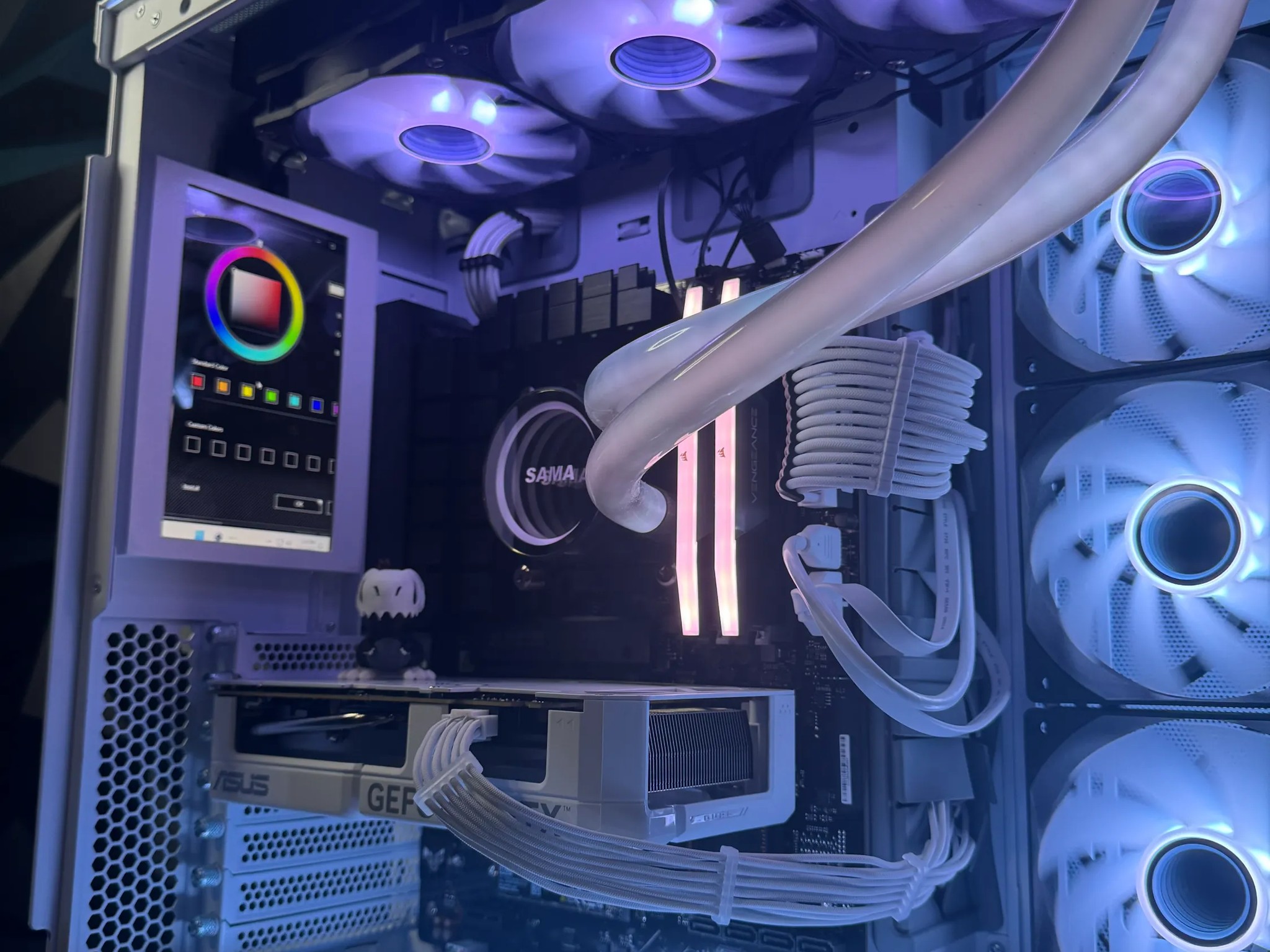 👑Big Daddy Super👑| Ryzen 7 9800X3D | RTX 4070 Super| 32 GB DDR5 | 3.25 TB NVME|1200W Corsair PSU