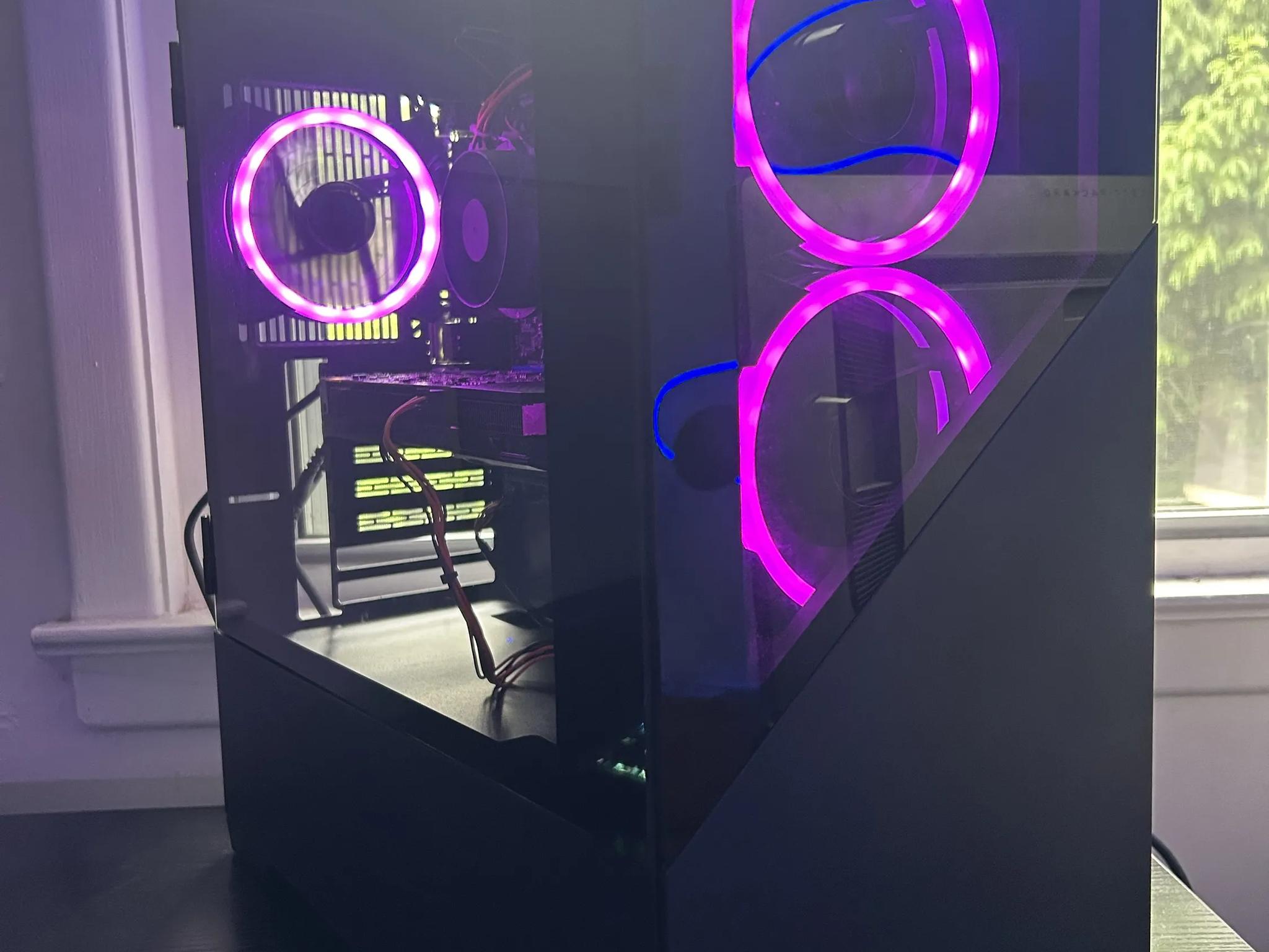 GAMING PC i5 8GB NVIDIA GTX 950 RGB Lighting RGB Fans