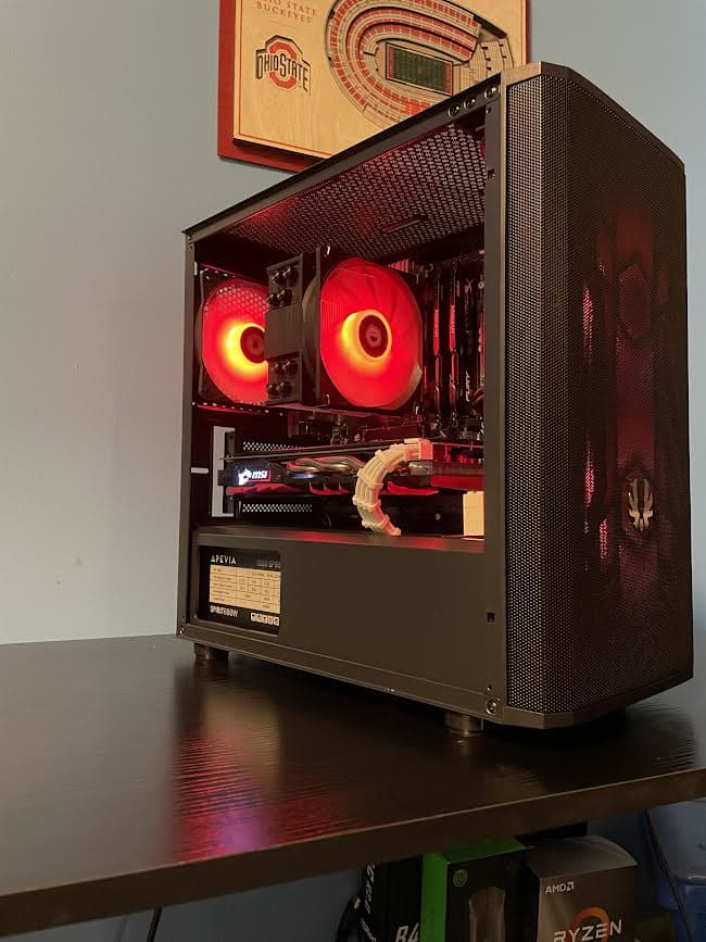 Rgb gaming pc ryzen 5 and RX 580