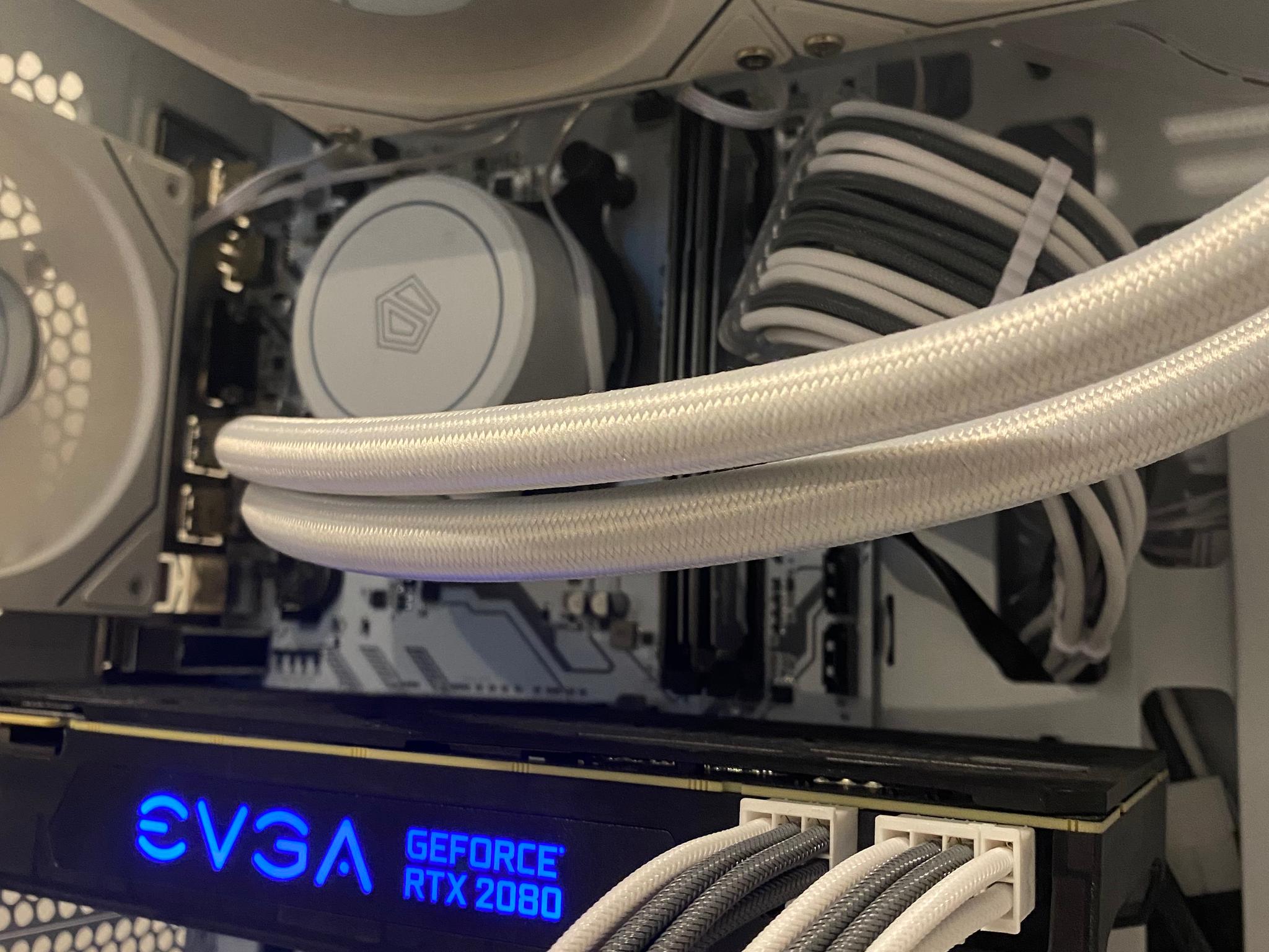 GAMING PC | RTX 2080 super | Ryzen 5 3600x | 16gb Ram | wifi + windows 11 |