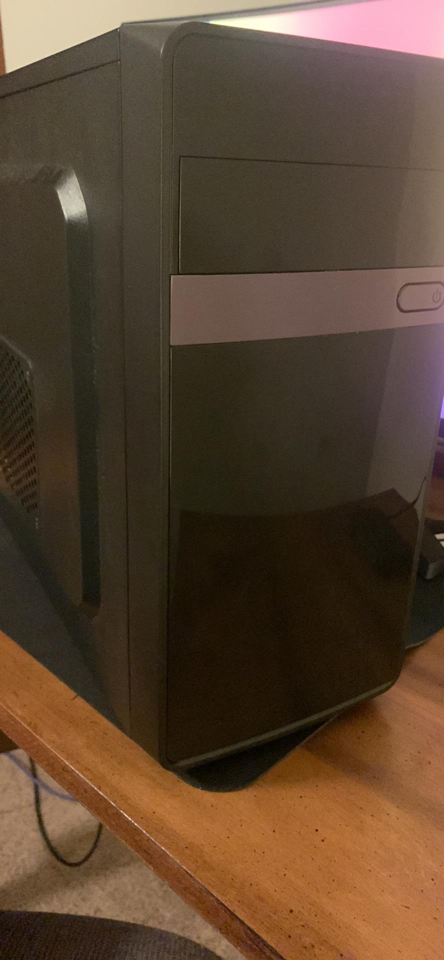 NO RGB gaming PC