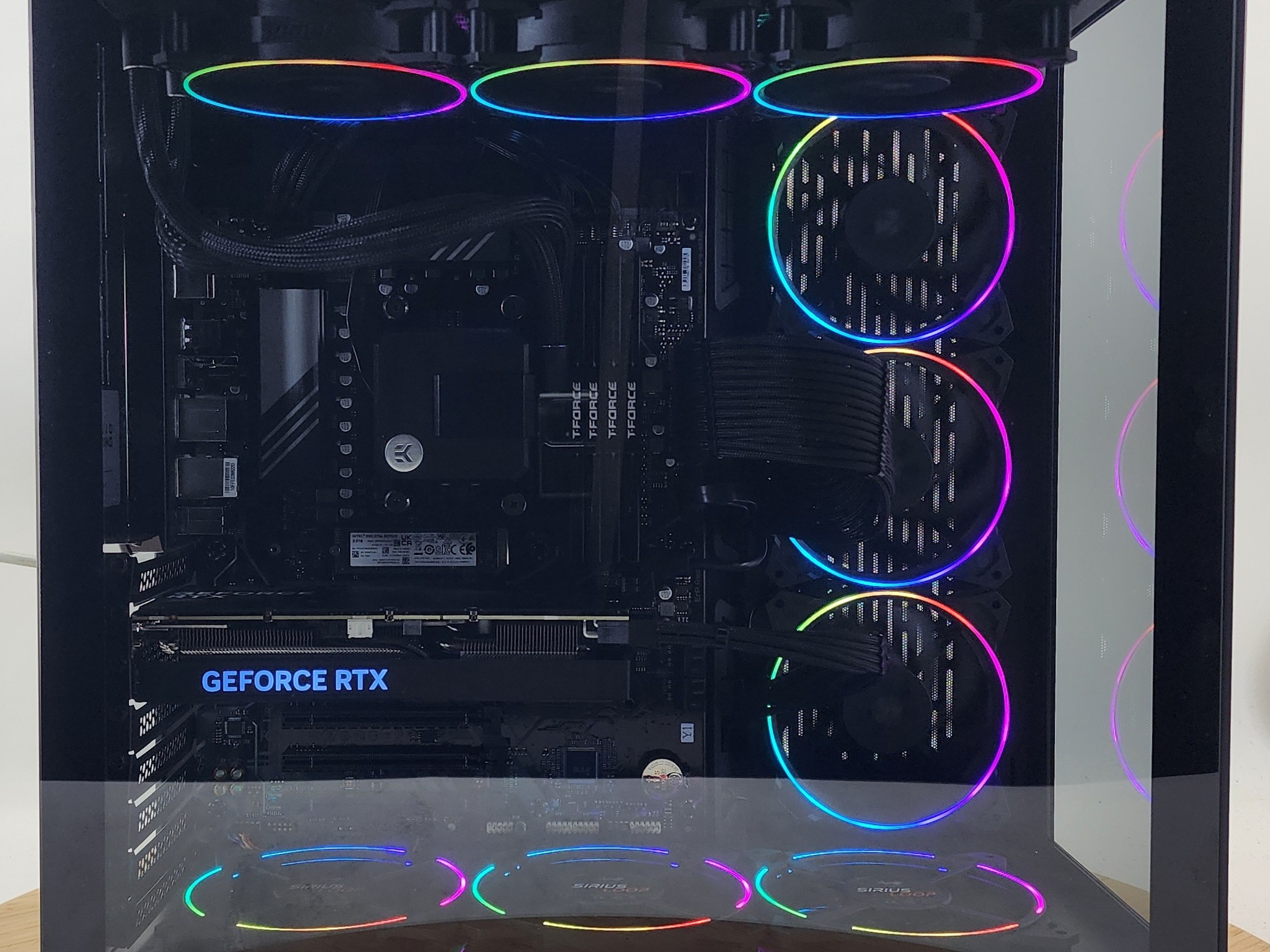 Gaming PC Ryzen 5 8400F 32GB RAM 2TB SSD RTX 4060 Ti 8GB Windows 11 Computer