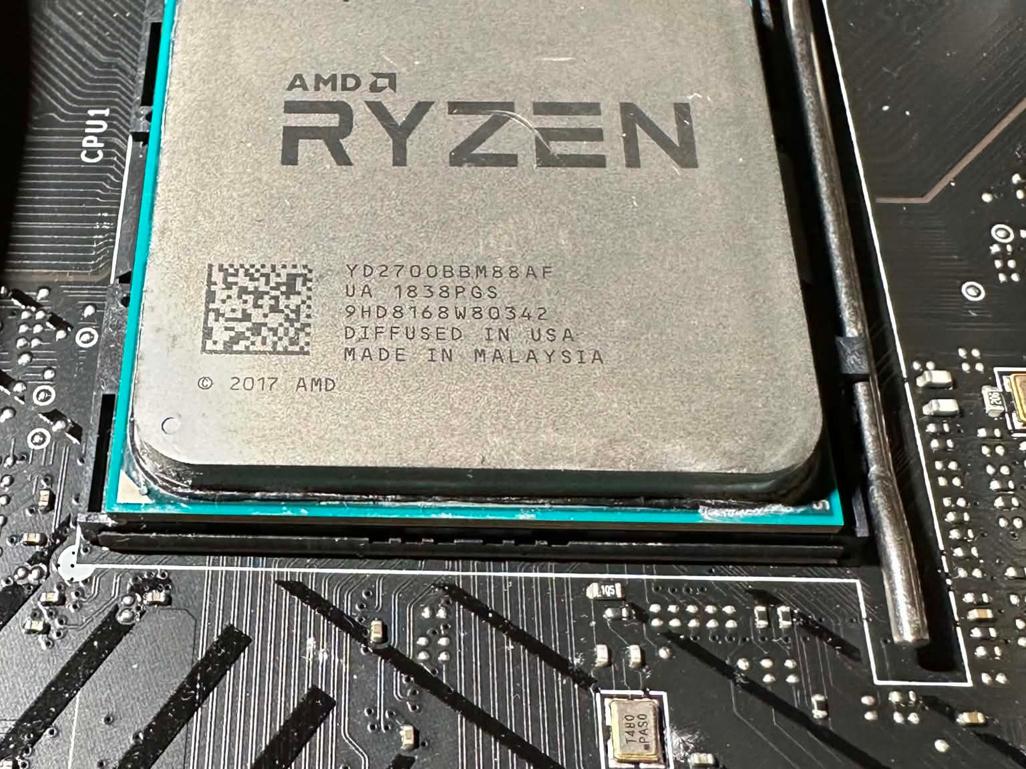 AMD Ryzen 7 2700 + MSI B450M-A PRO MAX II + CPU Cooler Combo