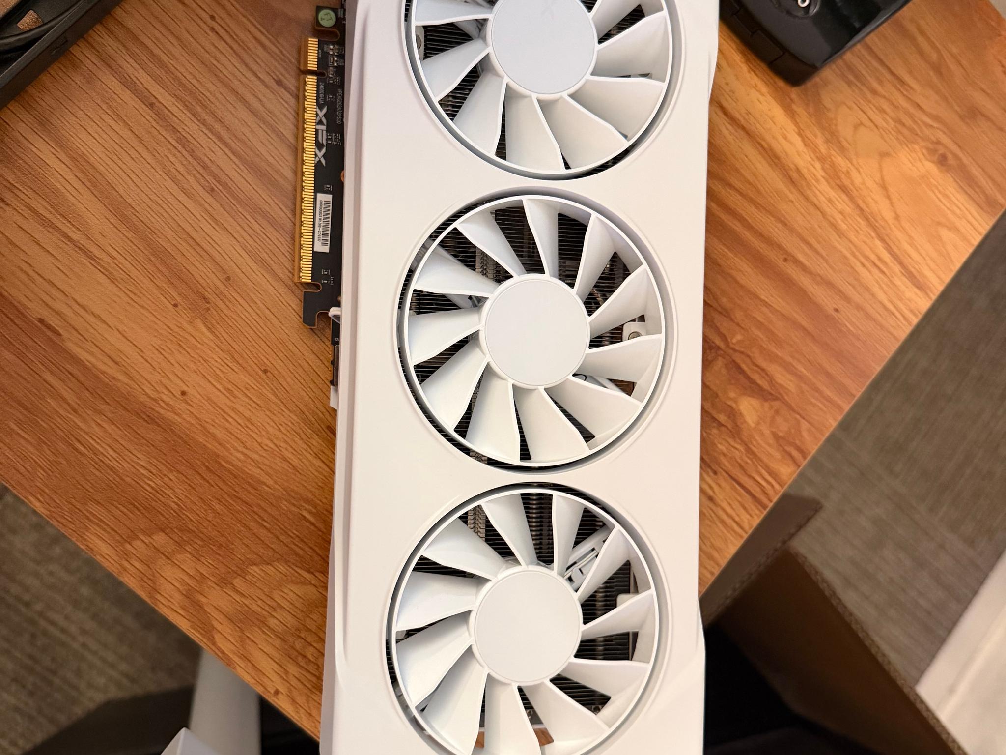 XFX Swift AMD Radeon RX 9060XT OC Triple Fan Gaming Edition