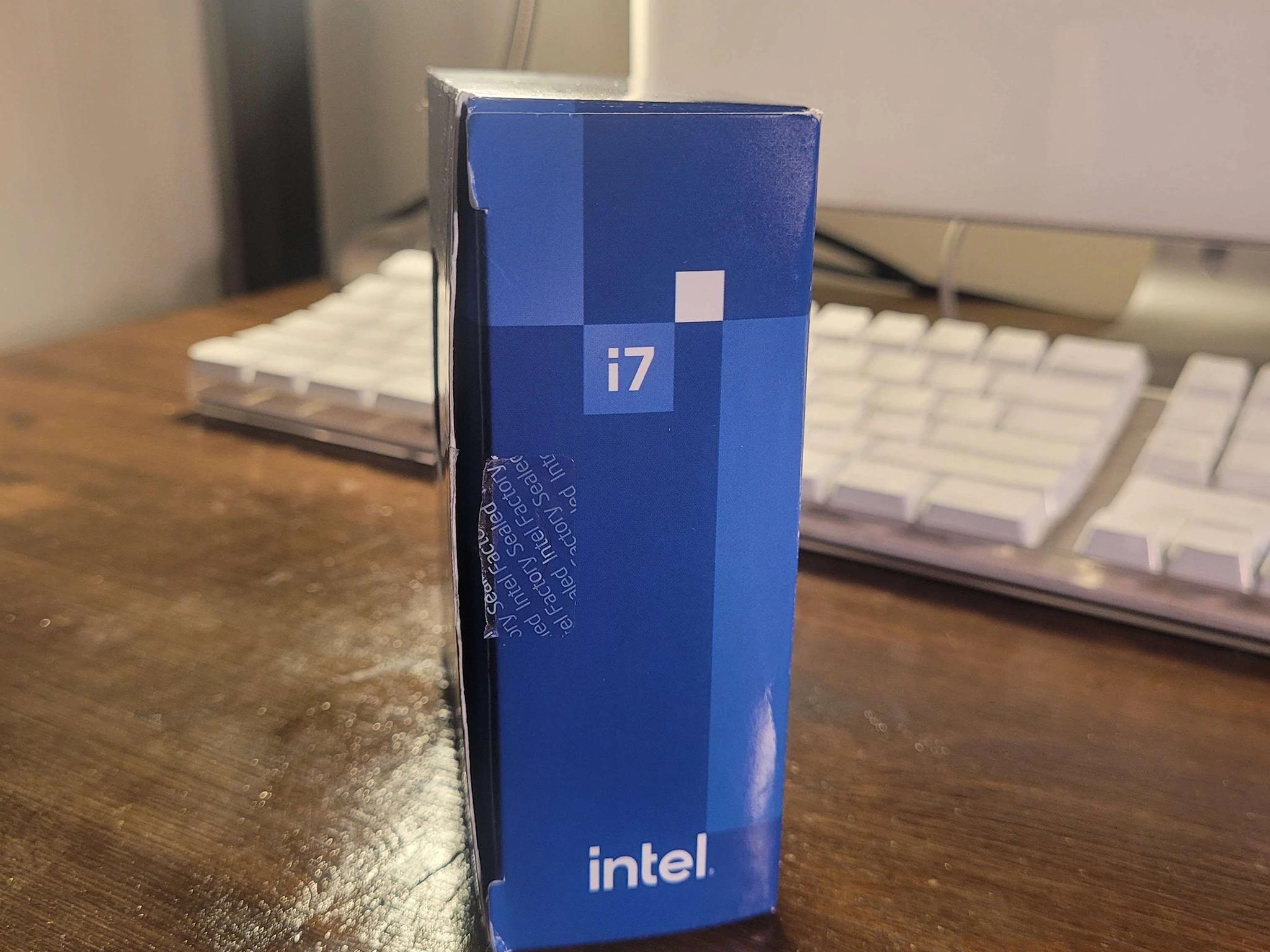 Intel i7 12700kf
