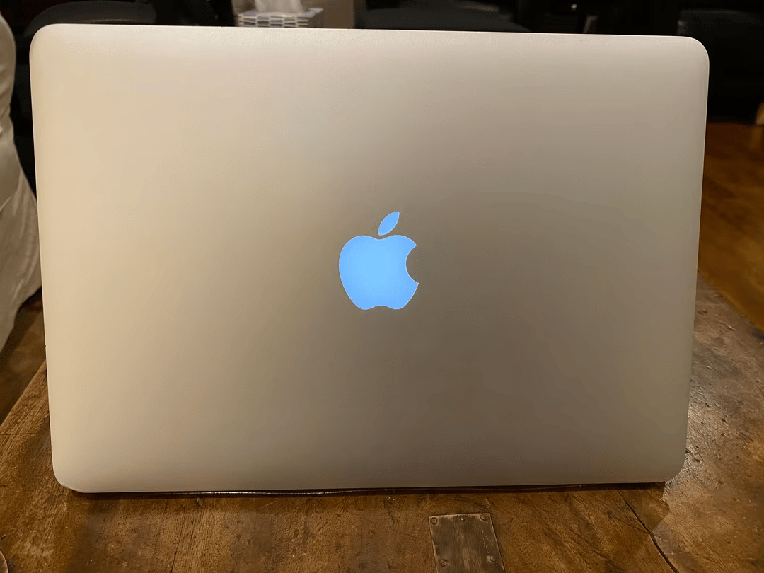 Apple MacBook Pro 13 - Retina, Mid-2014 Core i7 - 8GB RAM