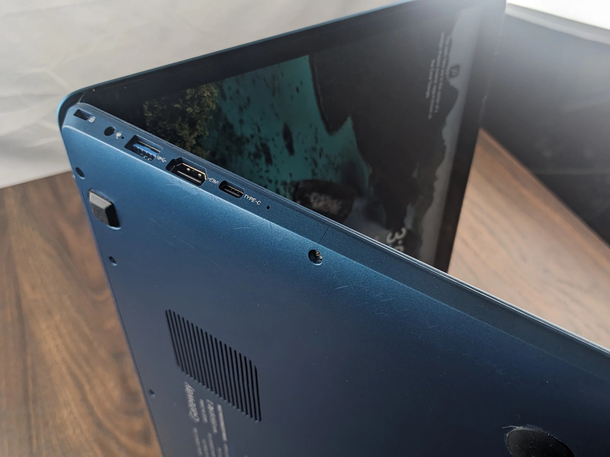 14" Gateway, Glass, Metal Top,  i5-1135g7, Xe Graphics, 16GB DDR4, 512GB SSD