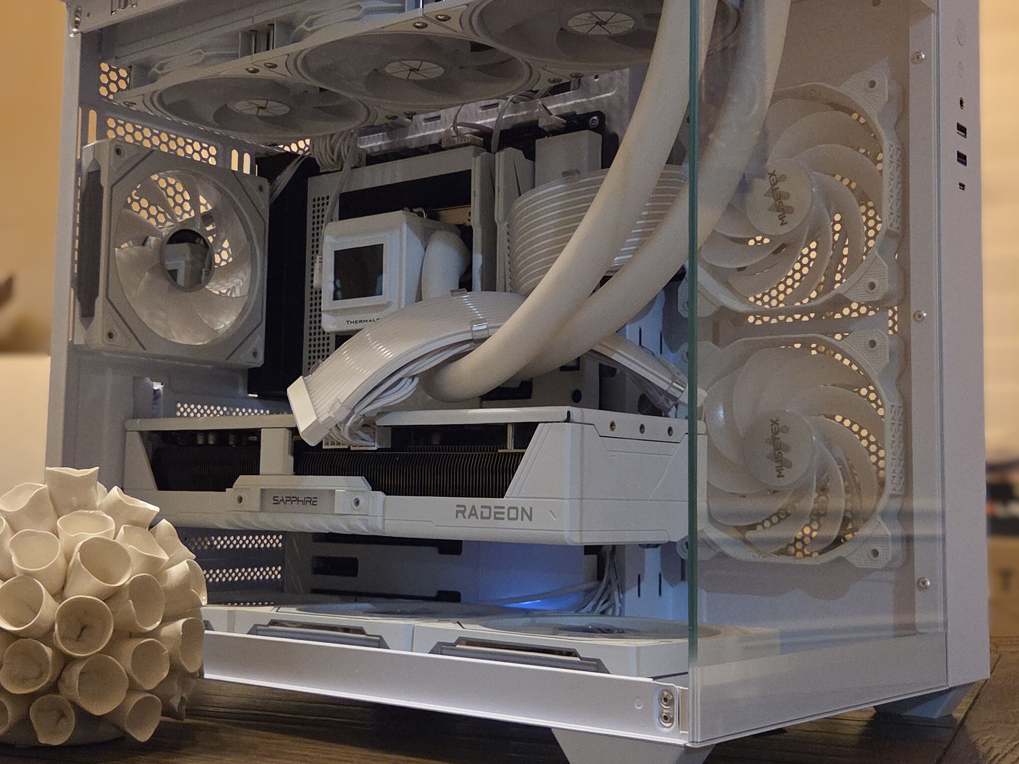 The White Knight! ⚔️ | RX 9070 Gaming PC | Intel i5-14600K | 32GB DDR5 | 1TB NVMe | 2" LCD Display!