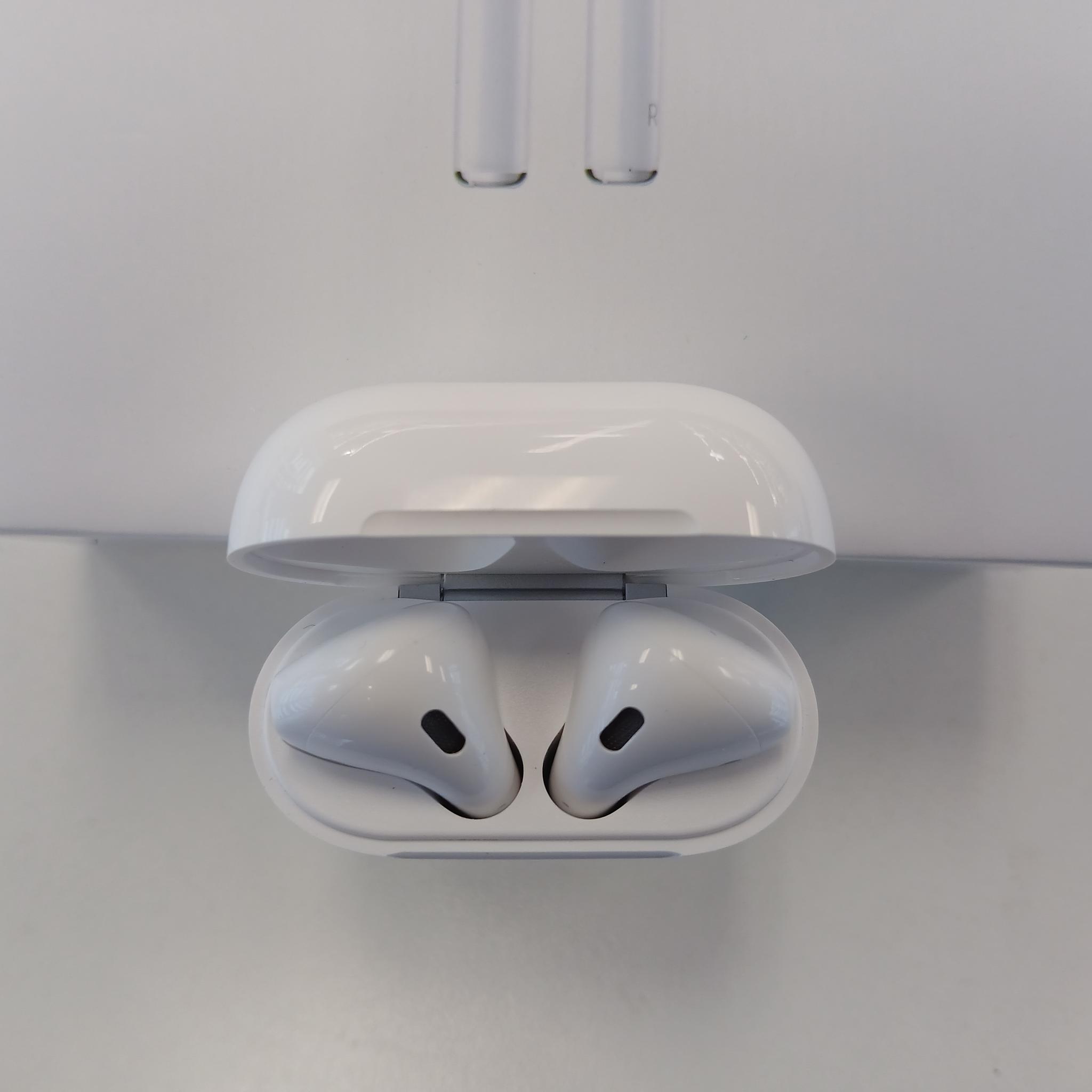 Airpods original packaging, charger and manual