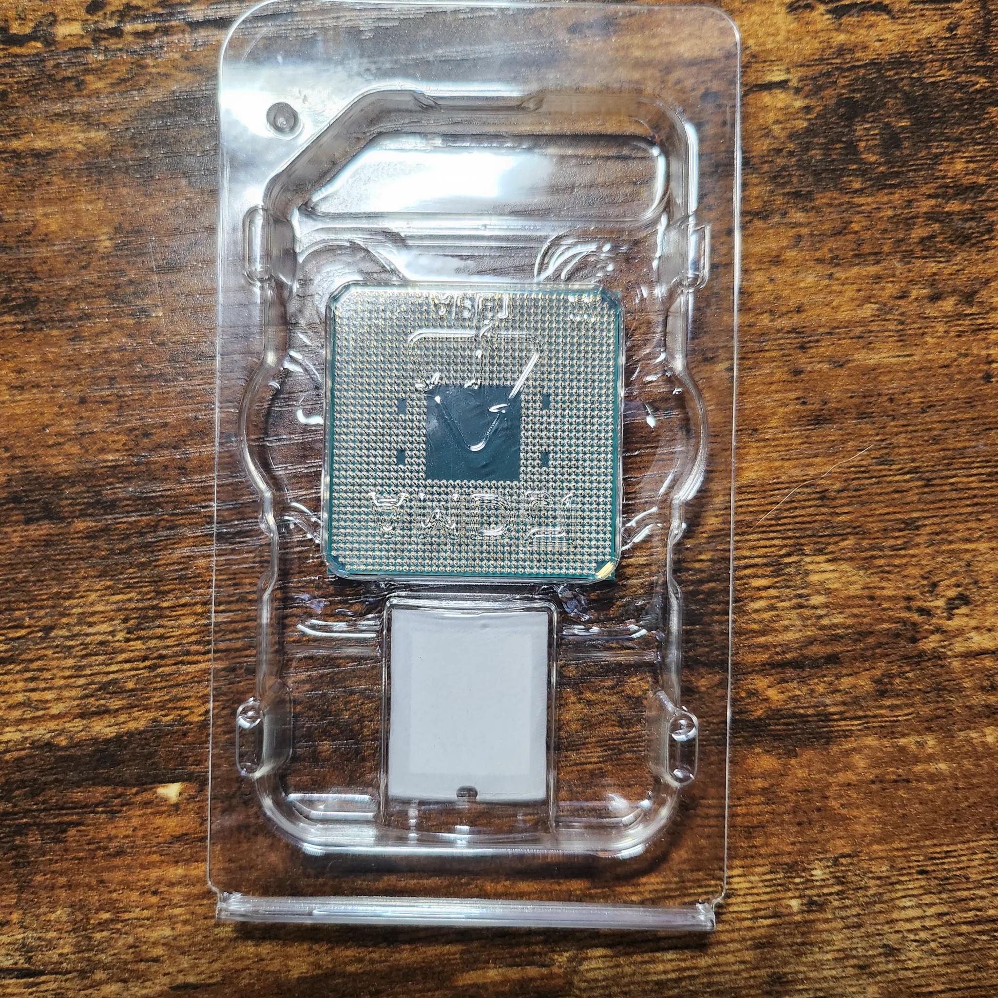 Like New AMD Ryzen 5 5600x With Stock Cooler