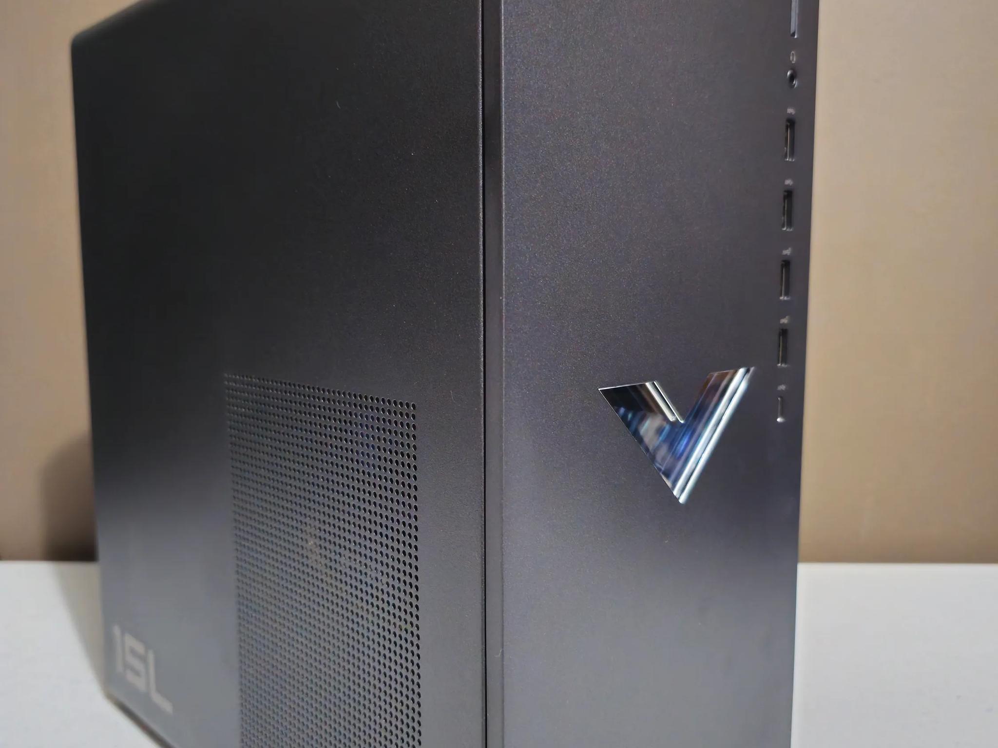 Ryzen 5600, XFX 6600 XT Gaming PC