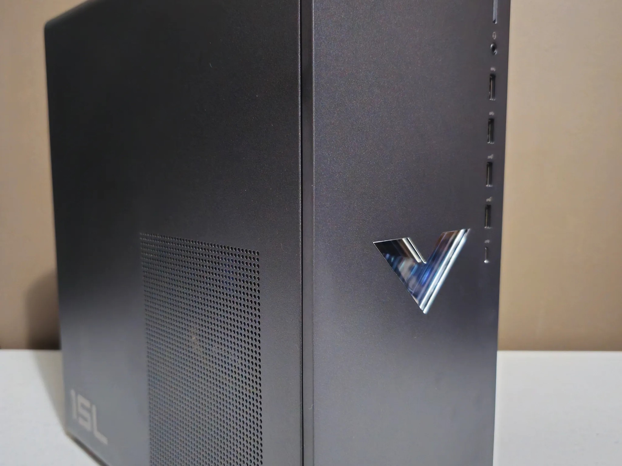 Ryzen 5600, XFX 6600 XT Gaming PC