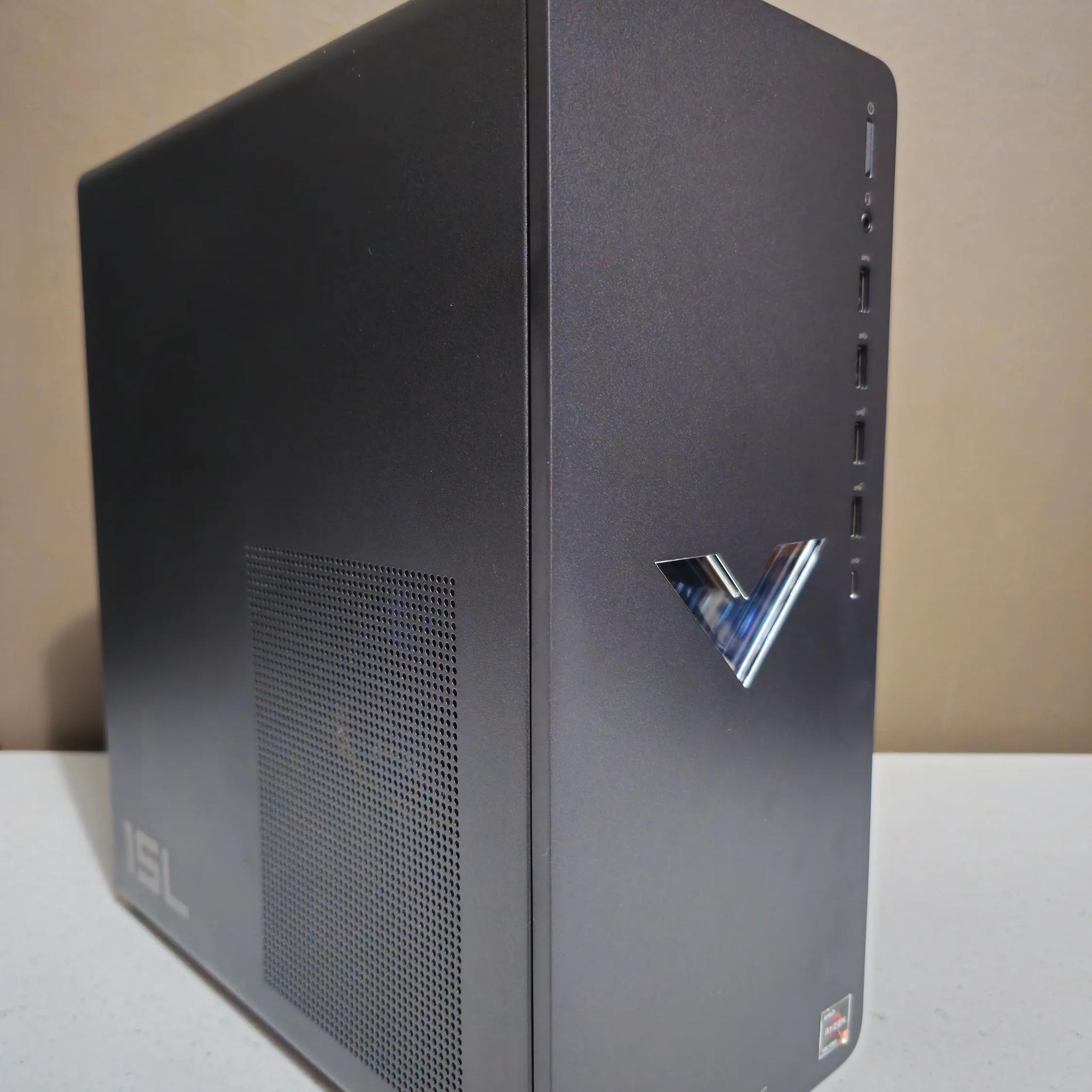 Ryzen 5600, XFX 6600 XT Gaming PC