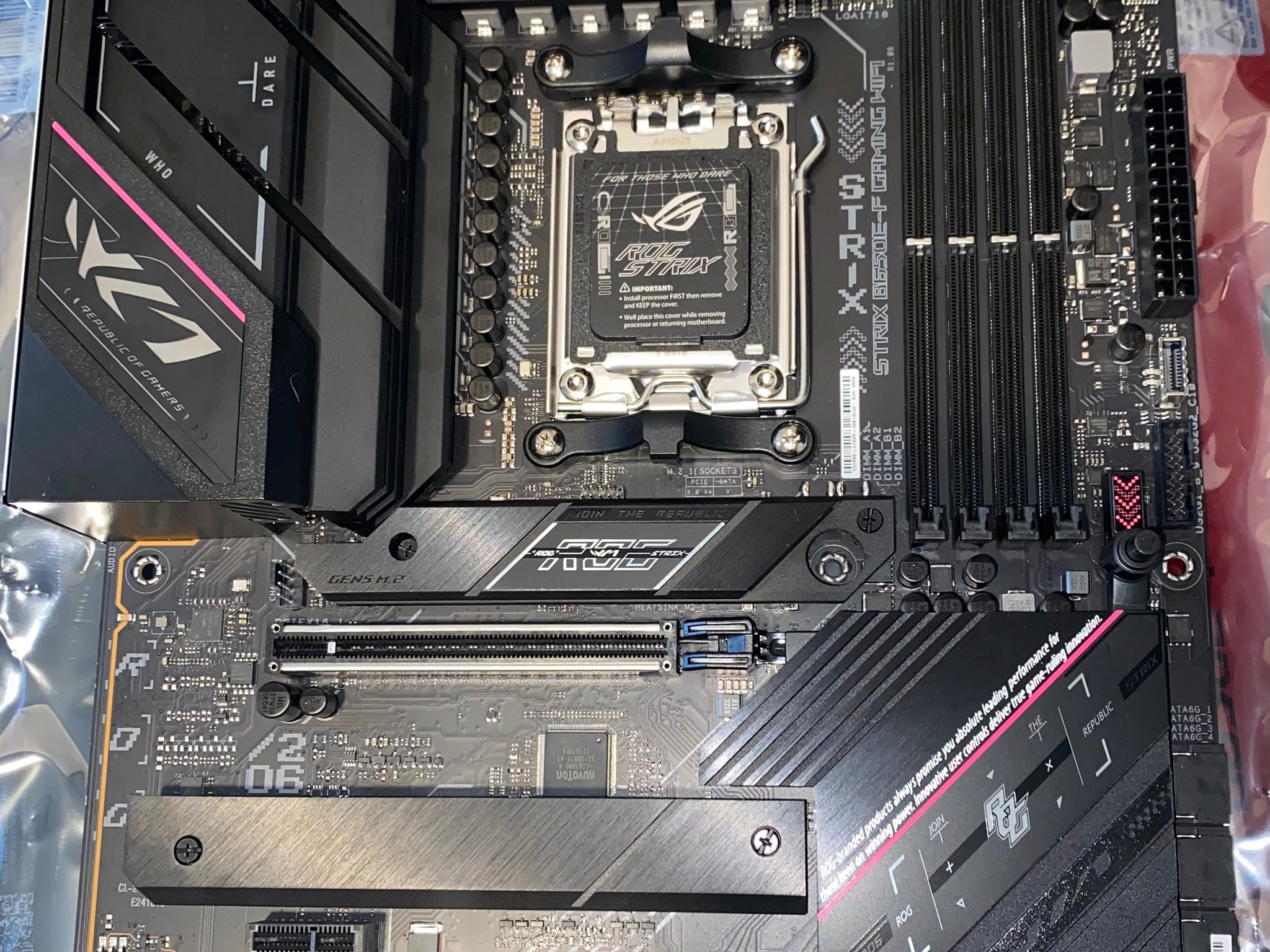 ASUS ROG STRIX B650E-F GAMING WIFI
