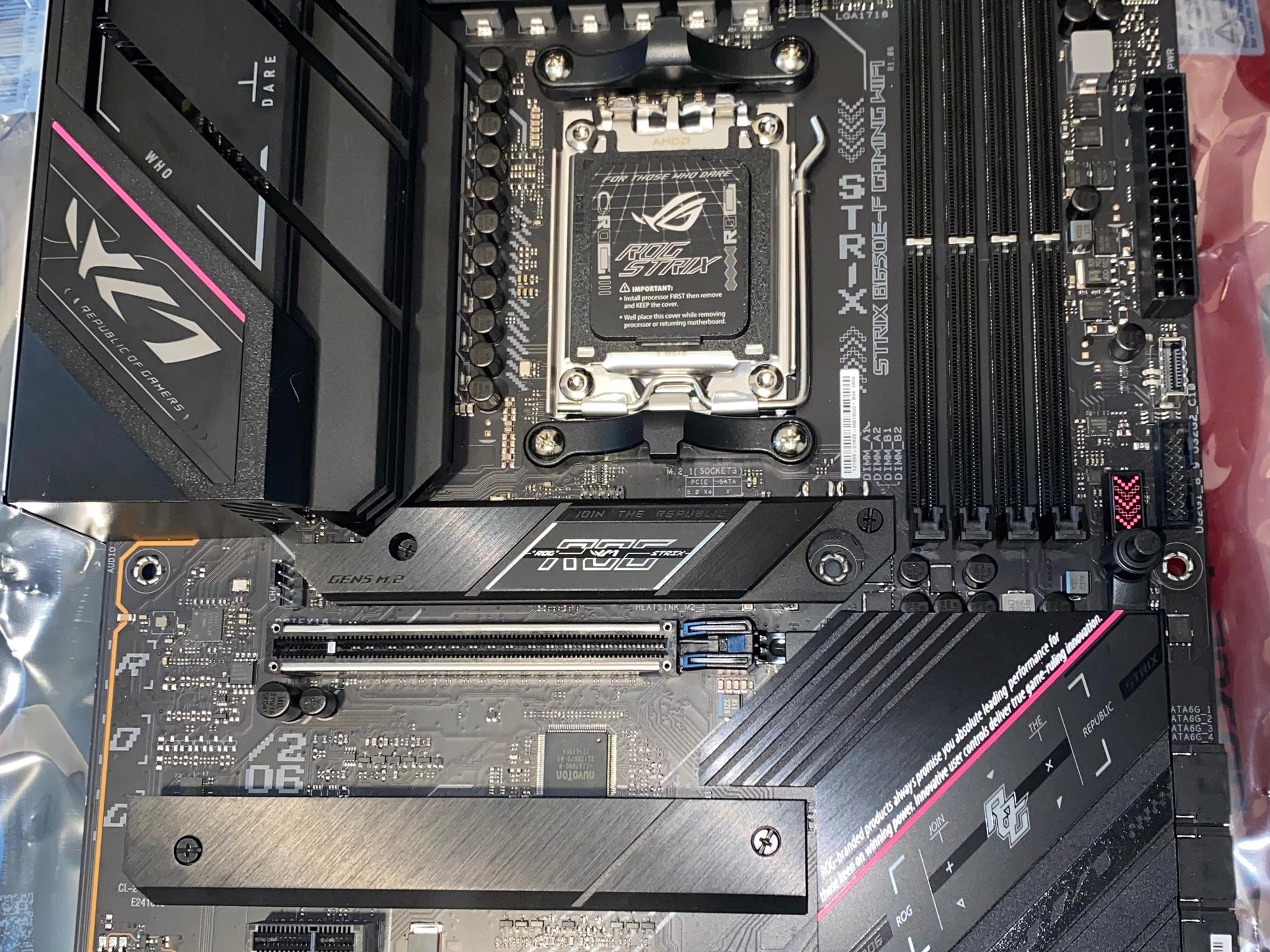 ASUS ROG STRIX B650E-F GAMING WIFI