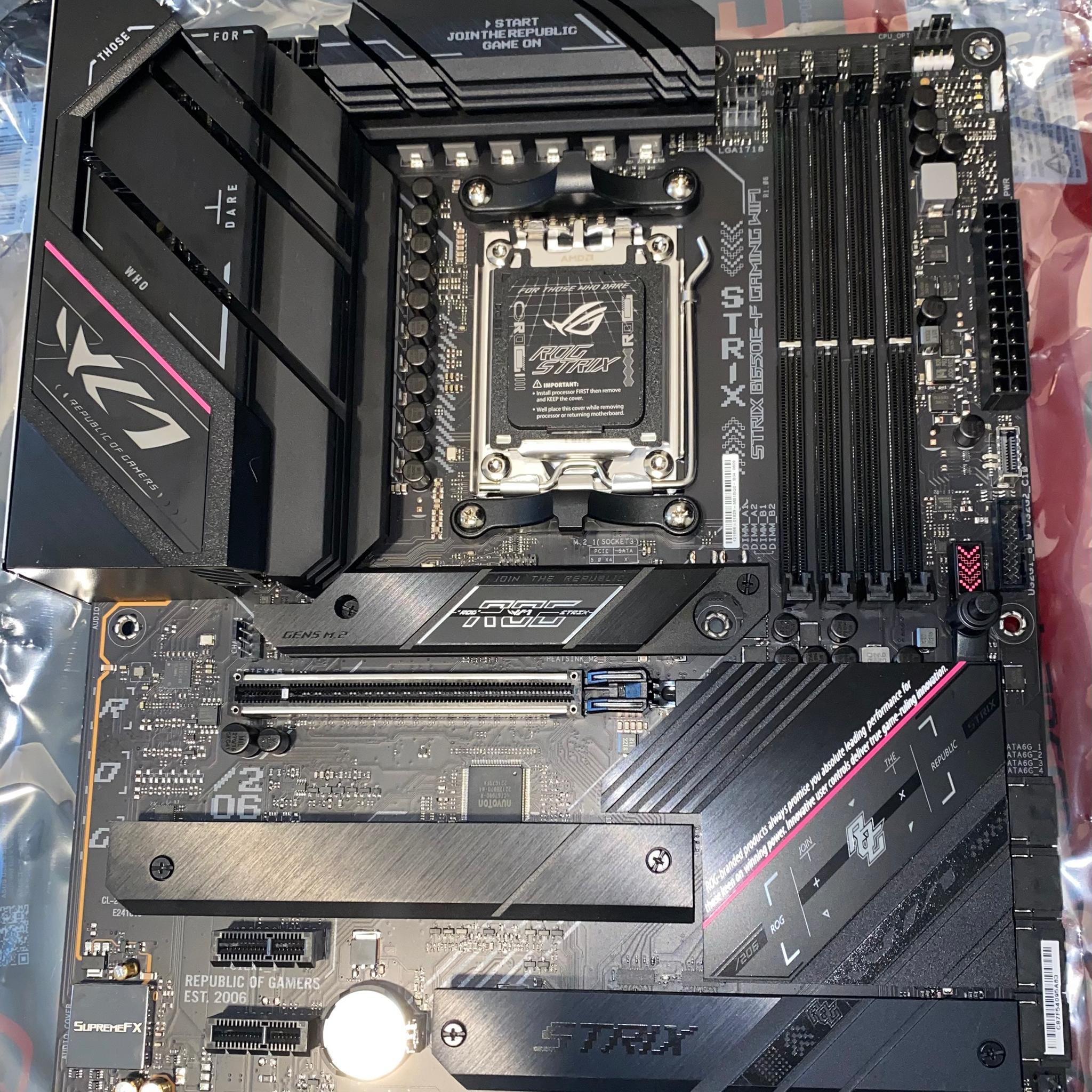 ASUS ROG STRIX B650E-F GAMING WIFI