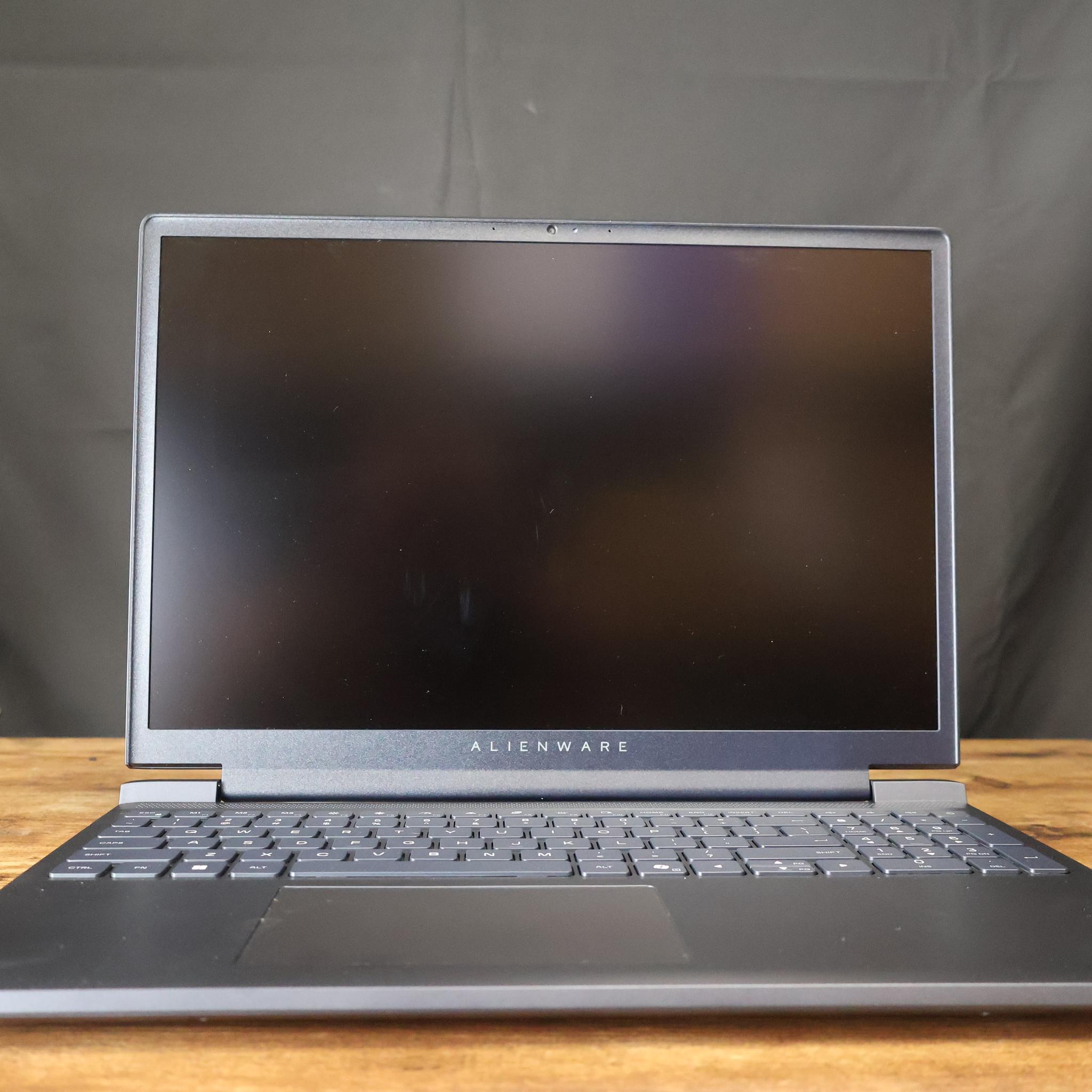 Gaming Laptop Alienware R5 15.3inch l Ryzen 5 7235H l 16GB DDR5 l RTX 4050 l 500GB