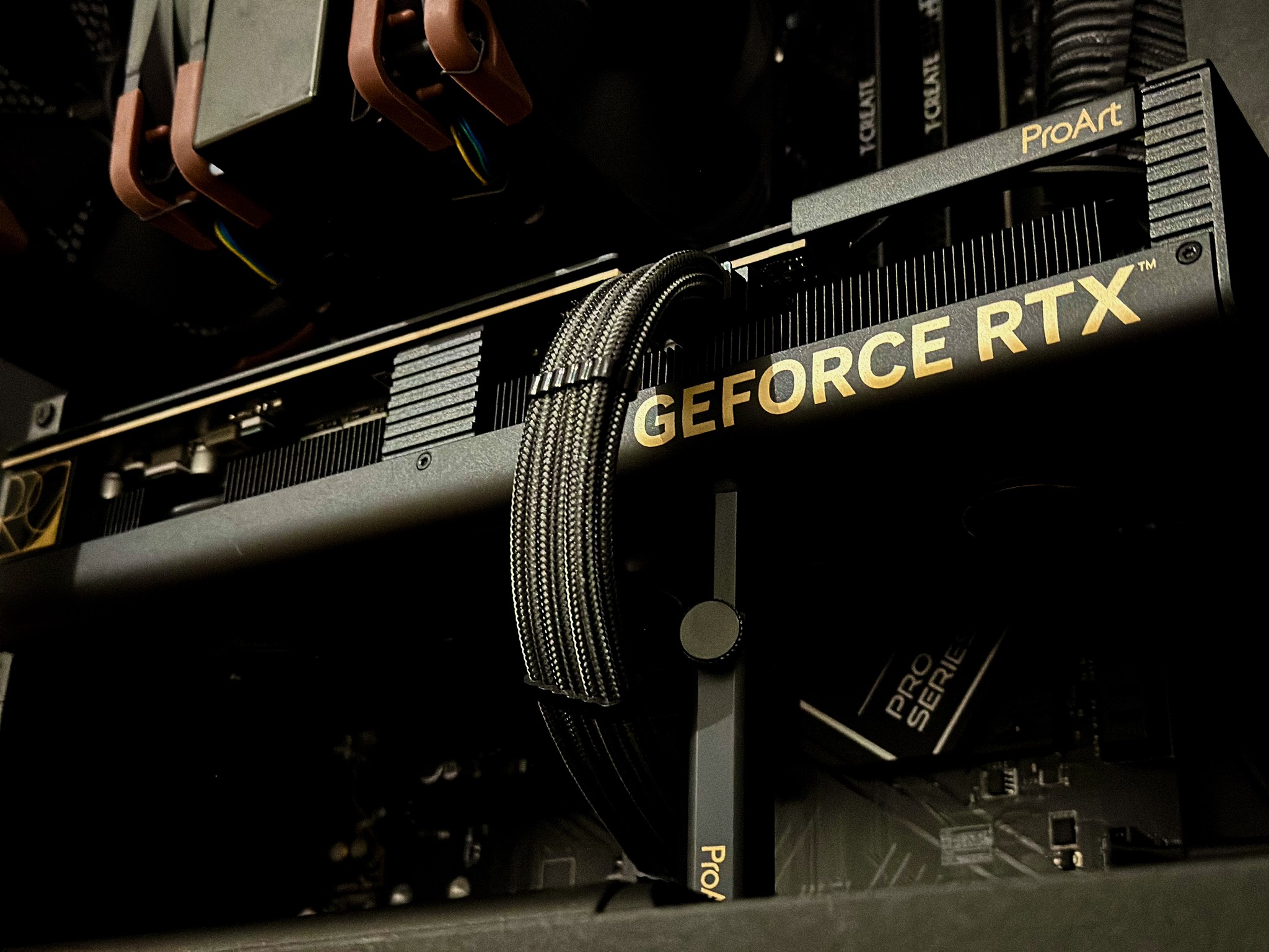 Nocturno | RTX 4070ti, Ryzen 9 7900x 64GB, 2TB , WiFi 6 Equipped Highend Gaming Pc