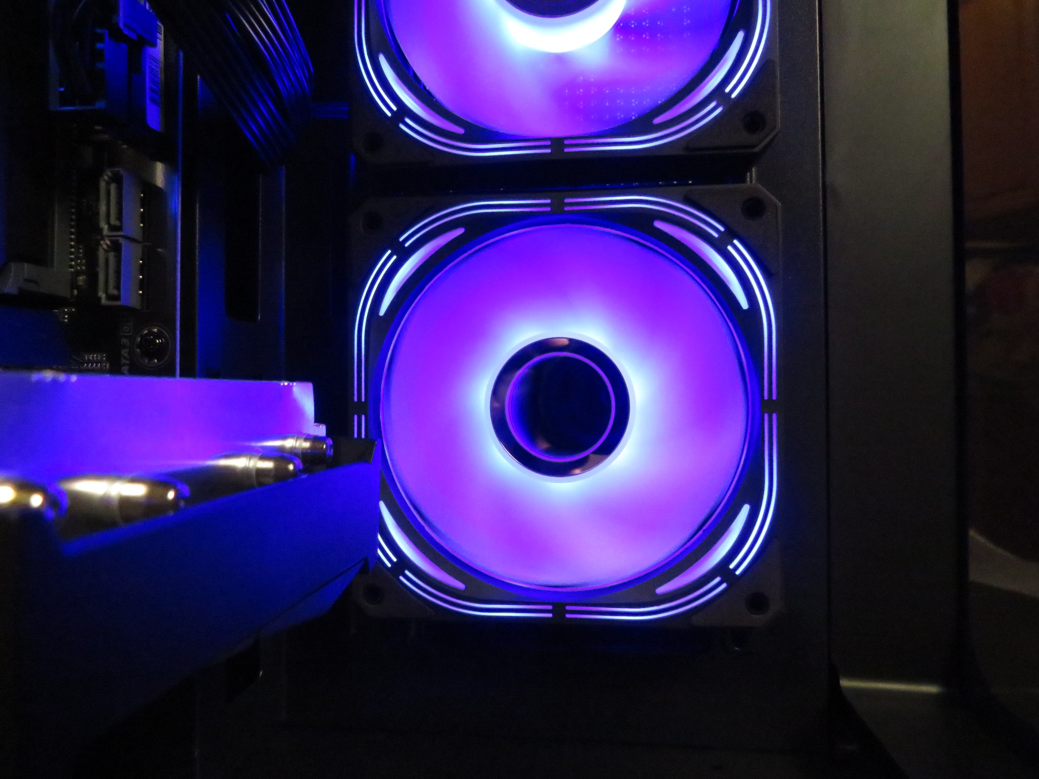 1440p GAMER: RTX 3070 + Ryzen 5 5500 + 1 TB NVME + 16 GB DDR4 at 3600 mhz
