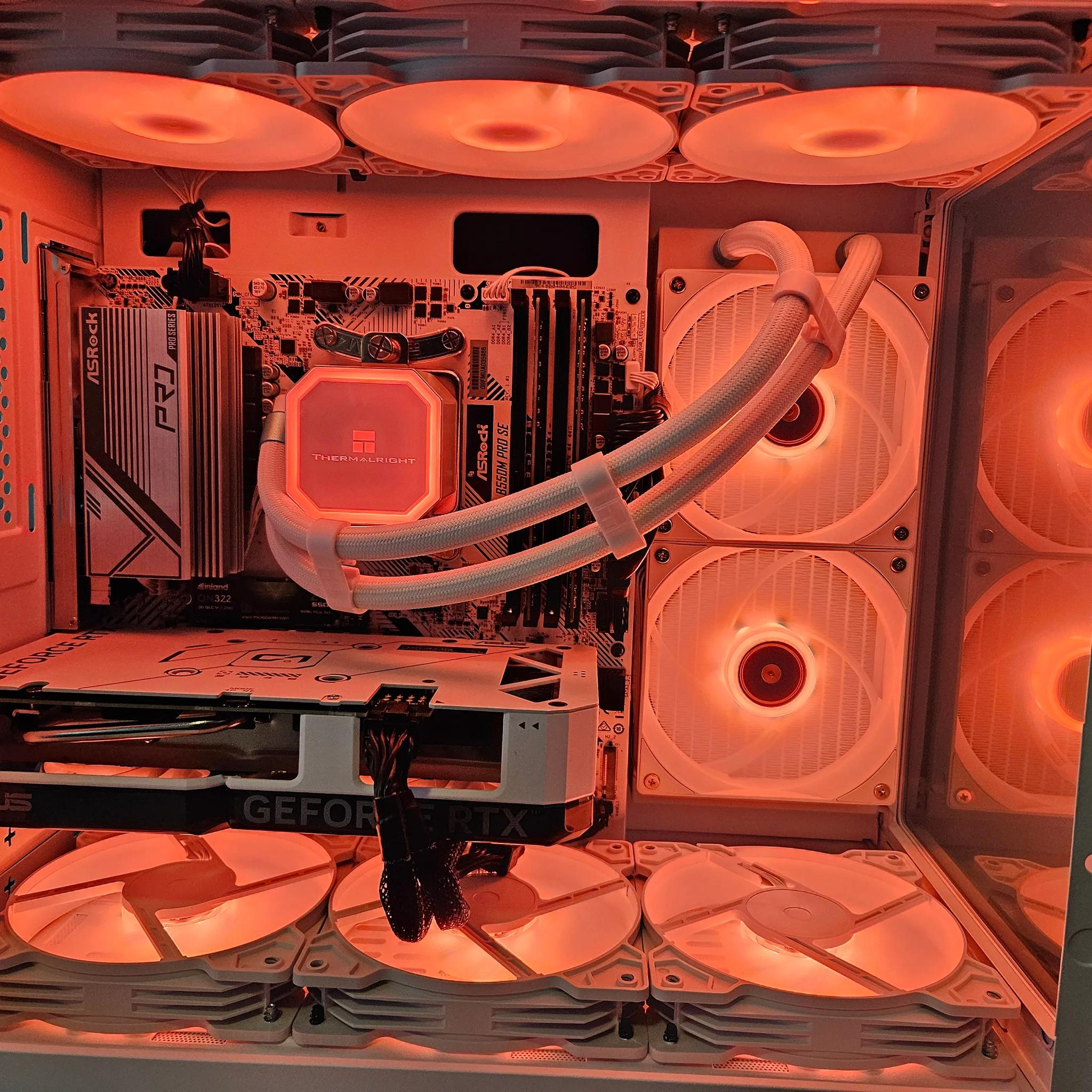 Artic Beast Ryzen 7 5700x / 32GB / 2TB / RTX 4060