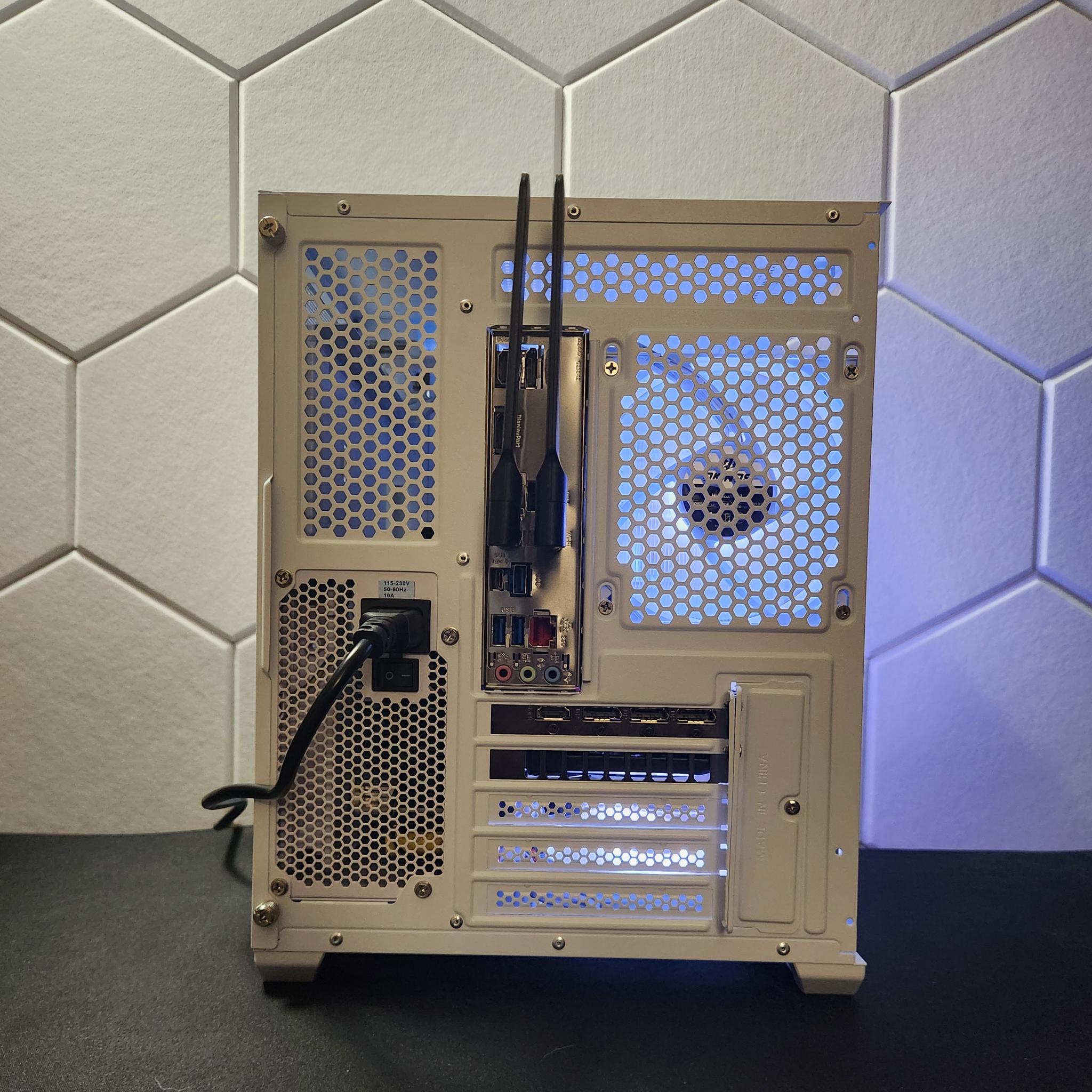 "Frosty" RTX 5060| Ryzen 5 7600X | 16GB DDR5 | 1TB SSD | WIFI+BT