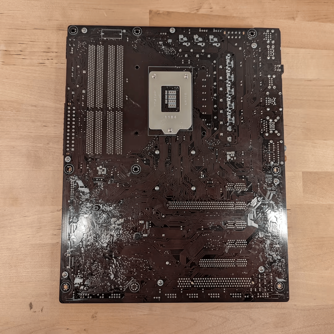 ASUS SABERTOOTH P67 Intel P67 Express LGA 1155 DDR3 Motherboard USB3.0