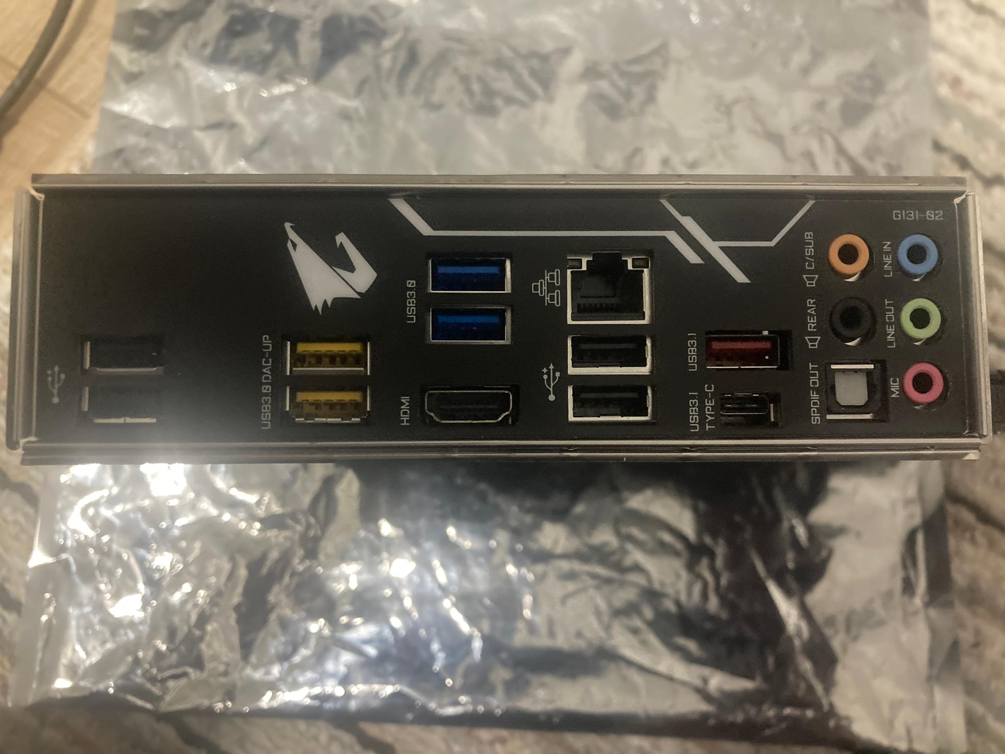 GigaByte X470 Aorus Ultra Gaming Motherboard + AMD Ryzen 3 2200GE CPU + 16GB 3200MHz DDR4 RAM