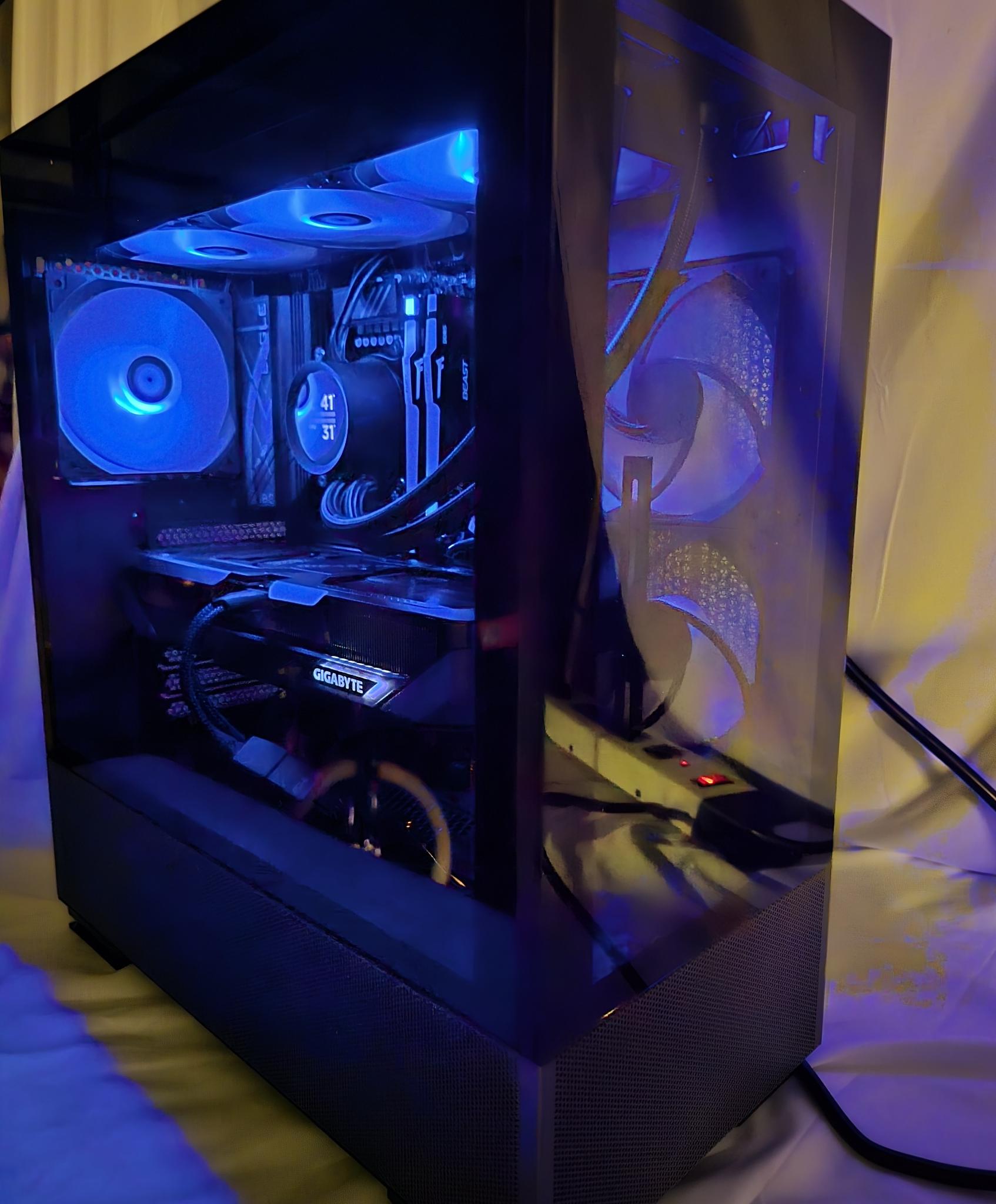 5070 / I7 14700k Battle Blue