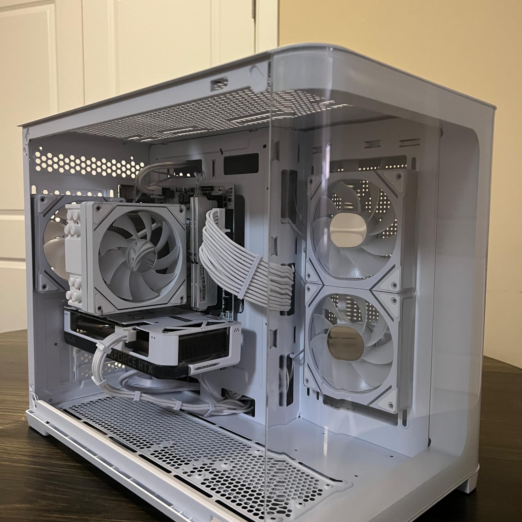 All white gaming pc with |RTX 4060 oc|ryzen 5 5600| 32gb ddr4 3200mhz