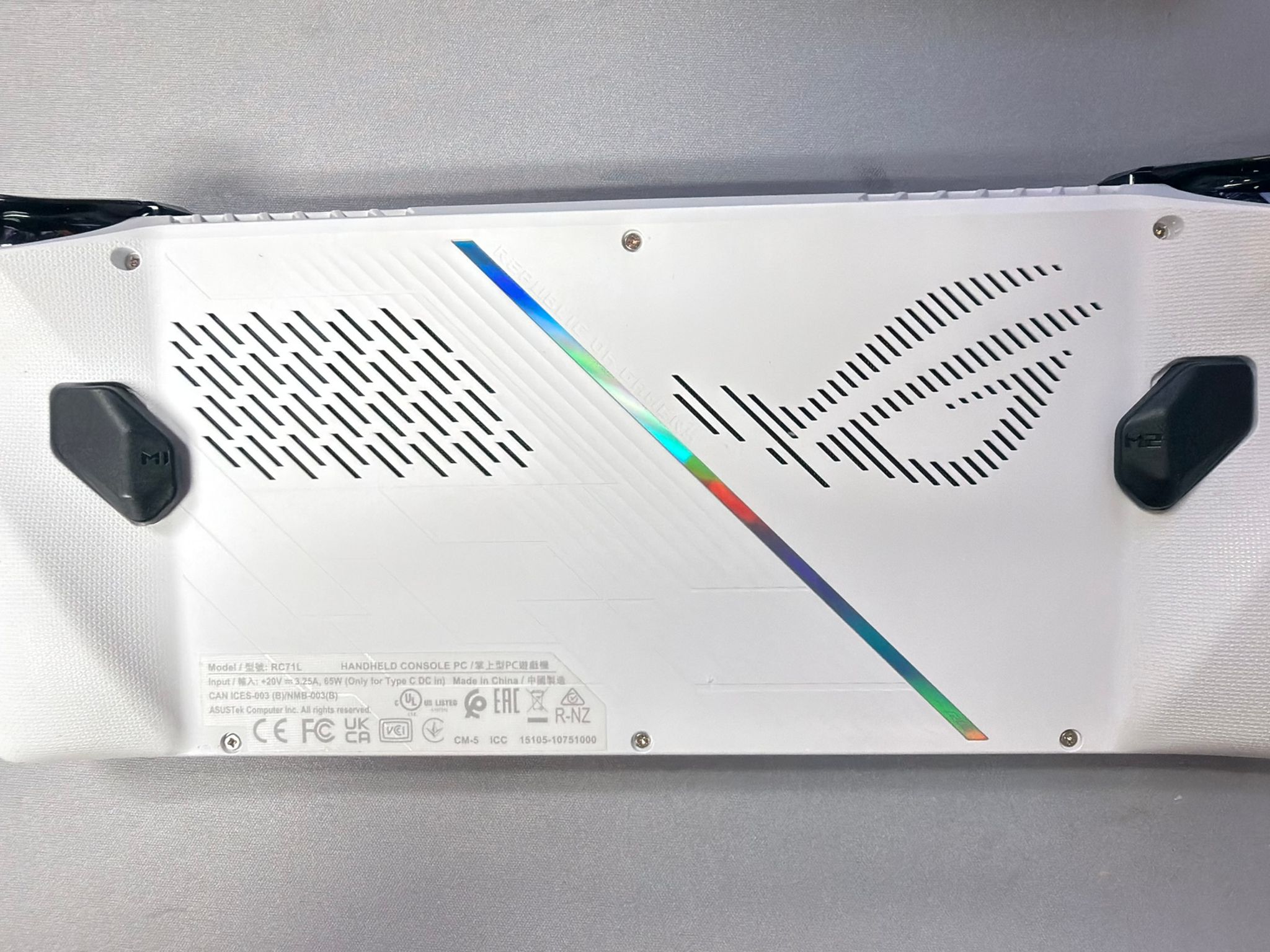 ROG Ally z1 Extreme 1tb