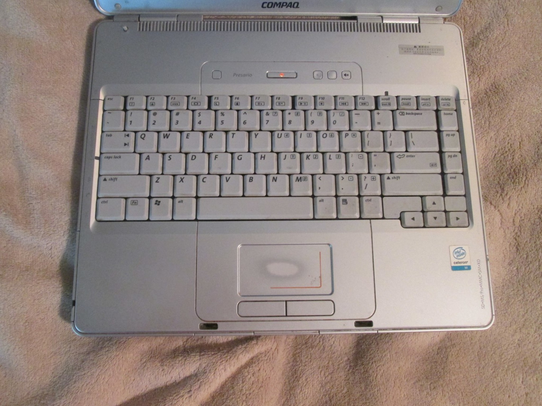 Hp Compaq Presario M2000