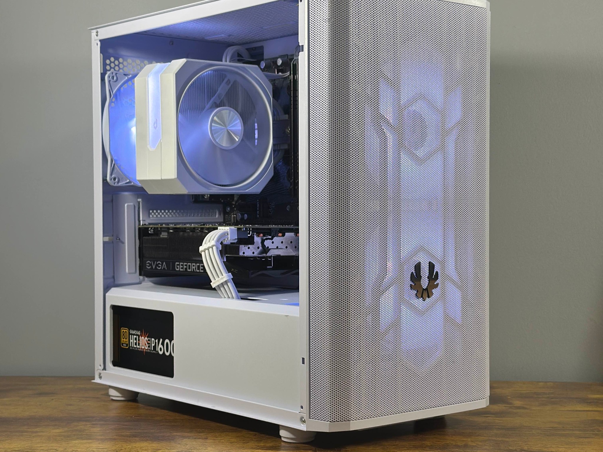 GTX 1660 6GB | Ryzen 5 4500 | 16GB DDR4 | 500GB SSD | Win11 | WIFI | 1080P White Gaming PC