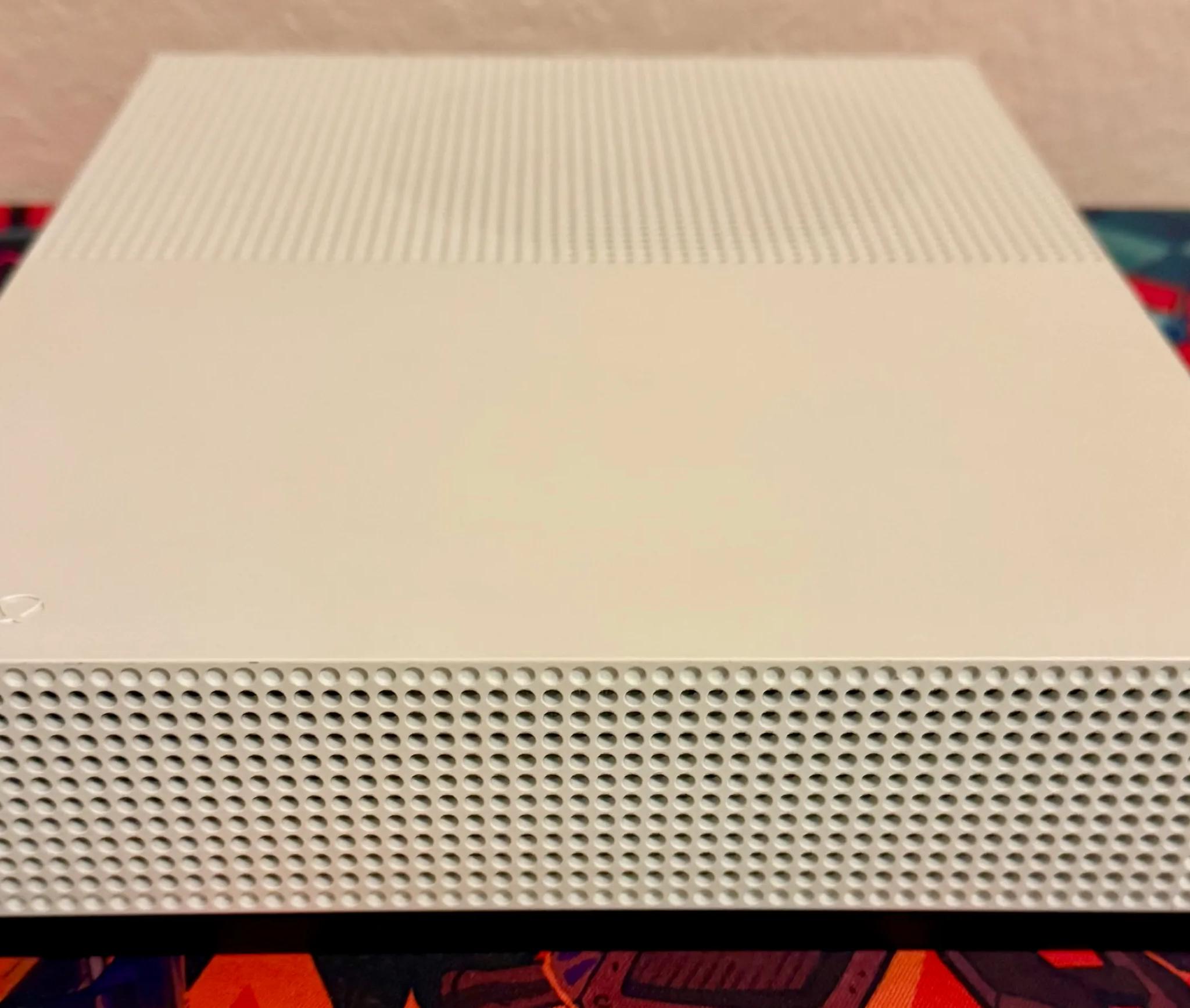 Xbox One S (White, 1TB)