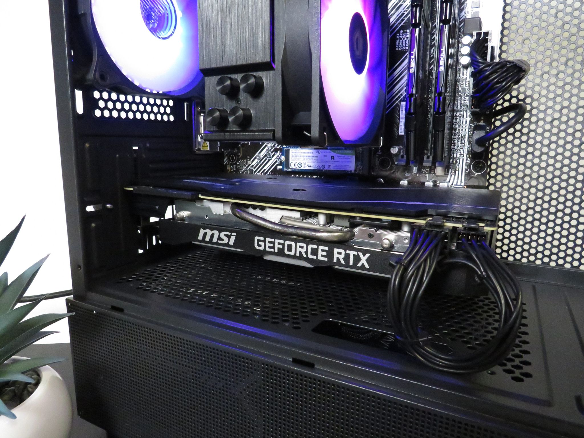 SuperX Performance: Ryzen 5 3600X + RTX 2070 Super + 32 GB DDR4 + 1 TB NVME