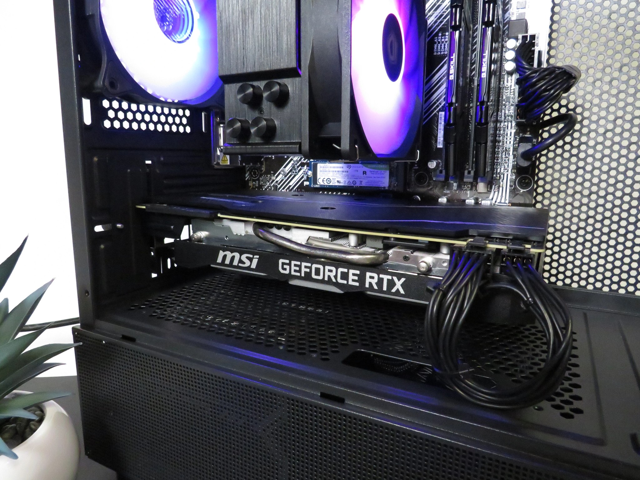 SuperX Performance: Ryzen 5 3600X + RTX 2070 Super + 32 GB DDR4 + 1 TB NVME