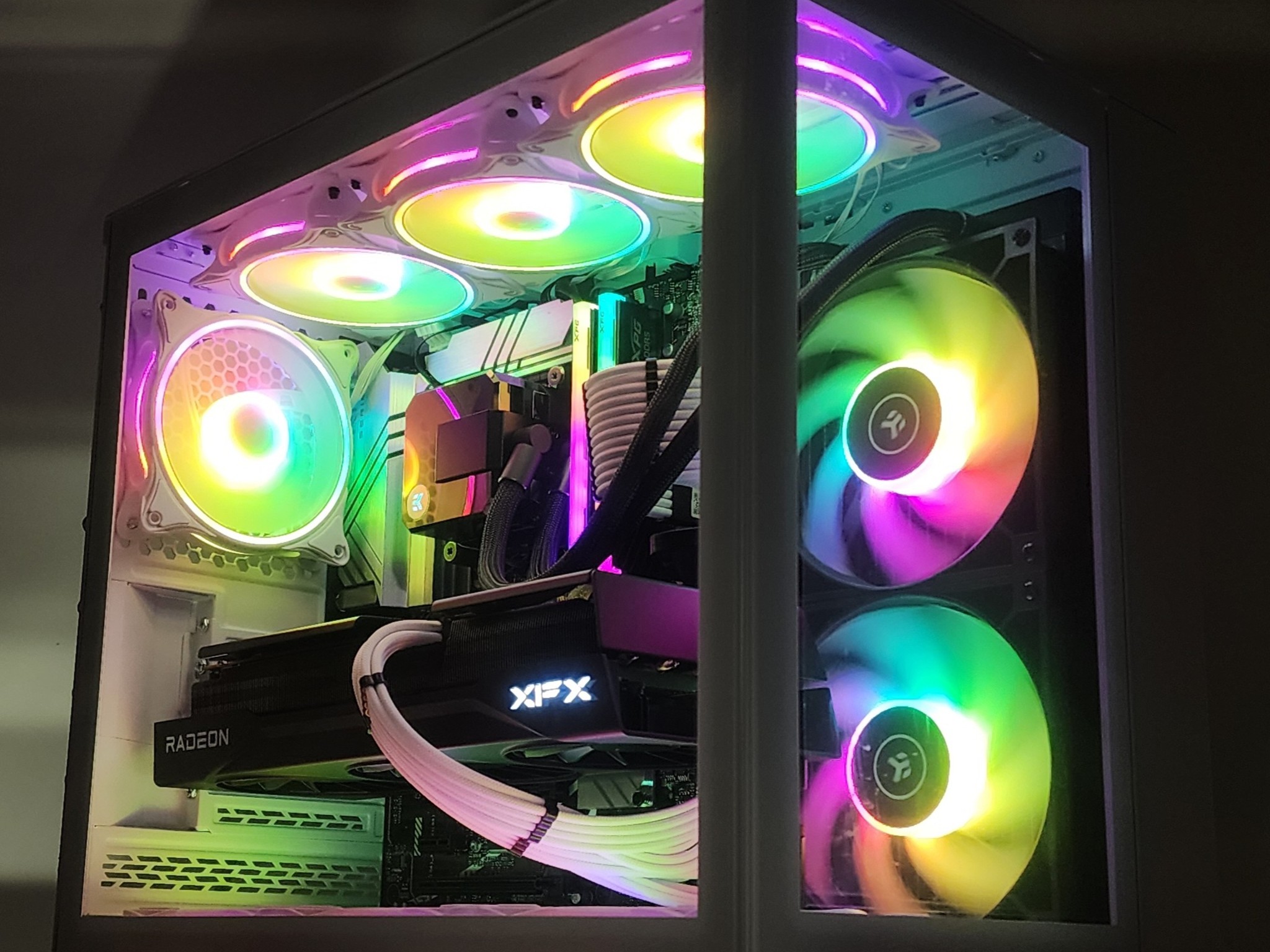 Gaming PC i9-14900K 32GB RAM 1TB SSD RX 9070 XT 16GB Windows 11 Computer