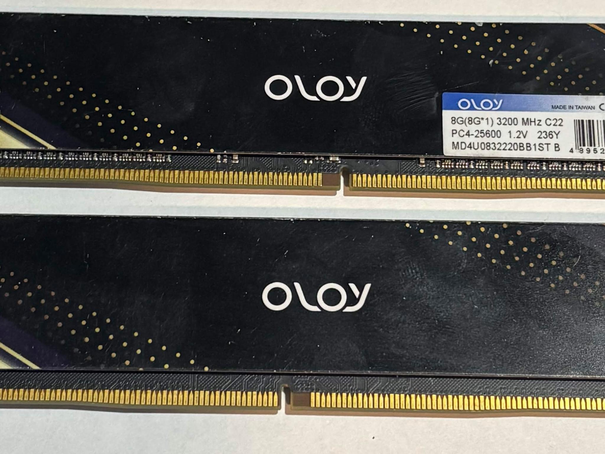OLOy 16GB (2x8GB) DDR4 3200MHz Desktop Memory Kit | White Heatsinks | Tested Working